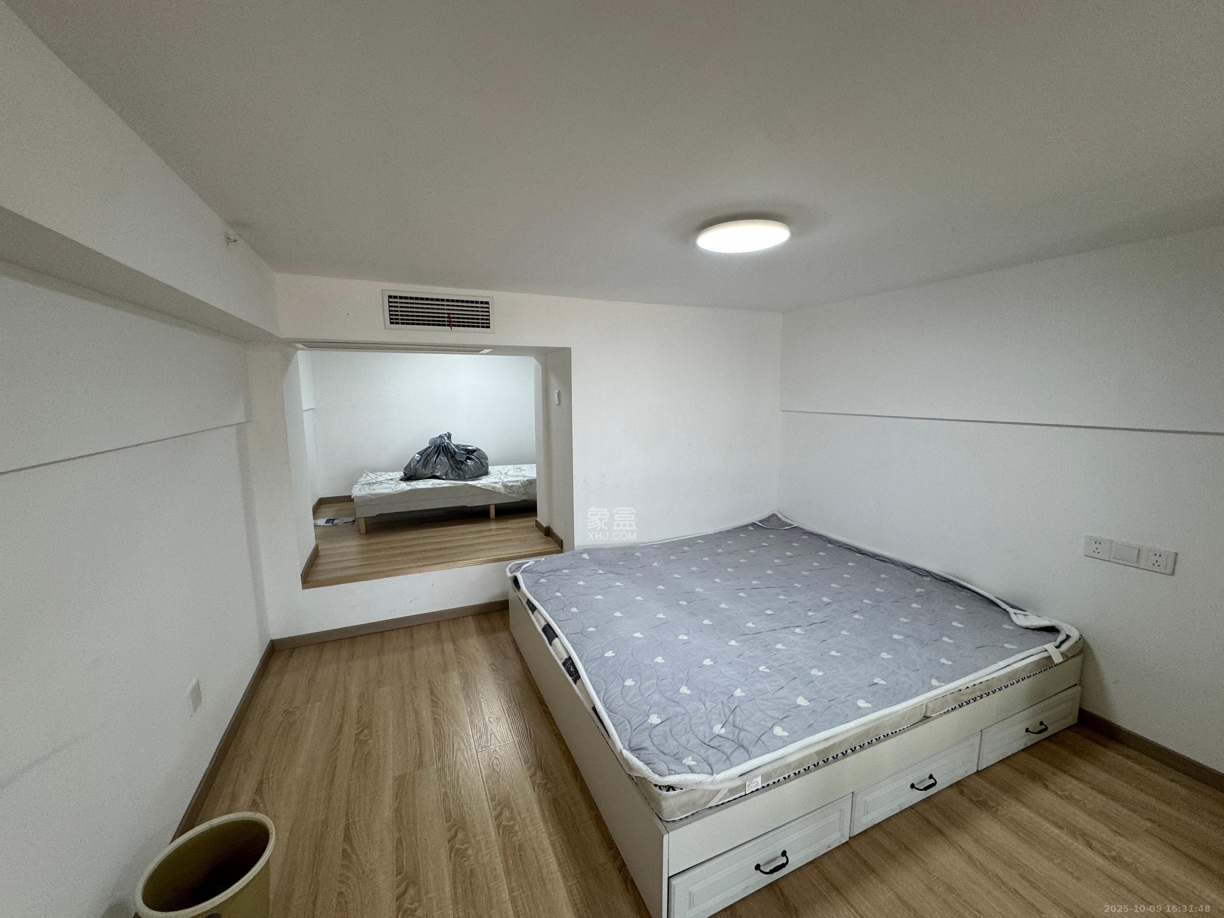 保利天禧EF区 2室1厅1卫 2400.0元/月 保利天禧EF区 2室1厅1卫 2400.0元/月室内图