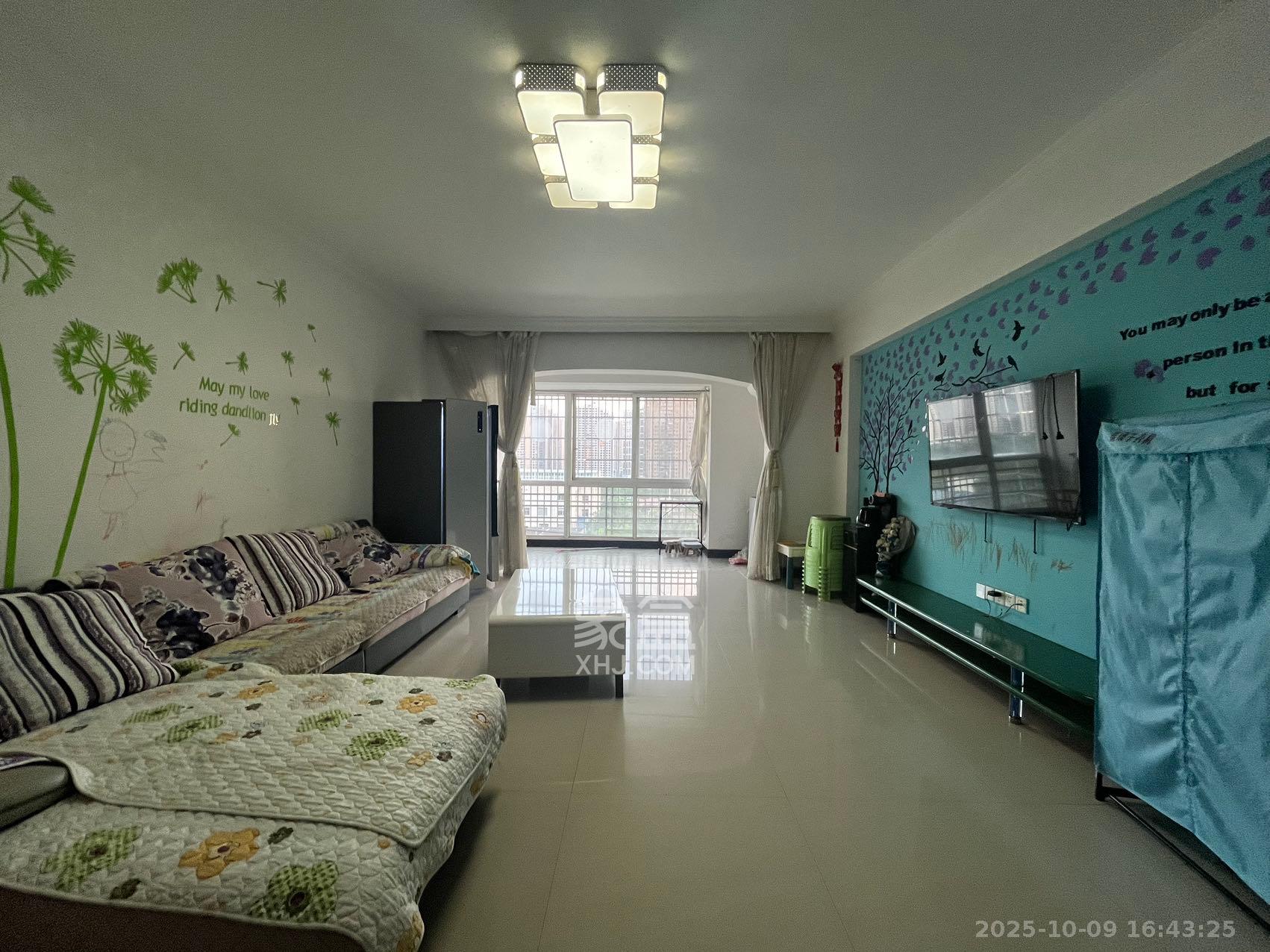 楚天馨苑 3室2厅1卫 1700.0元/月 楚天馨苑 3室2厅1卫 1700.0元/月室内图