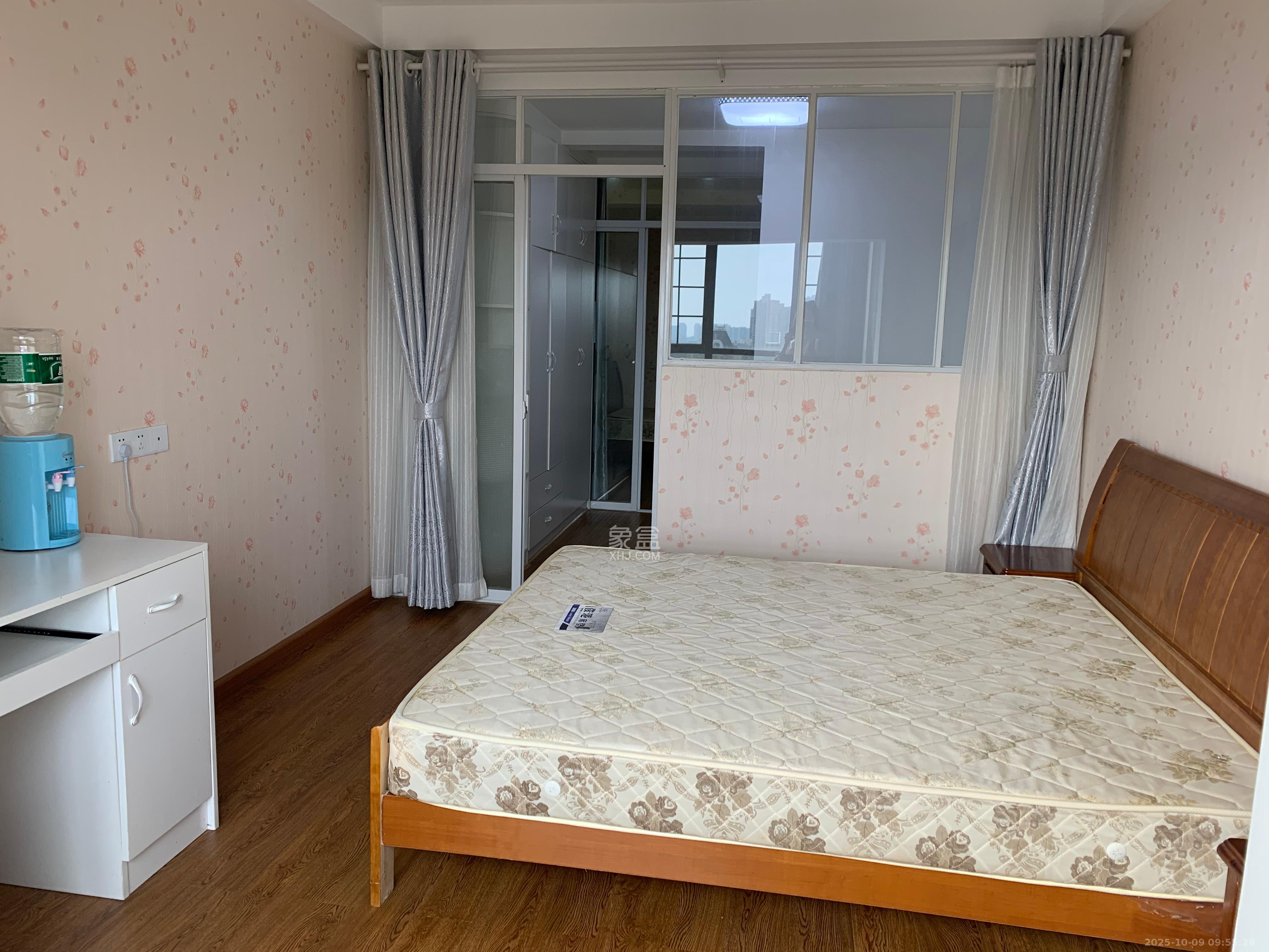 宏聚地中海  2室2厅2卫    1800.0元/月室内图