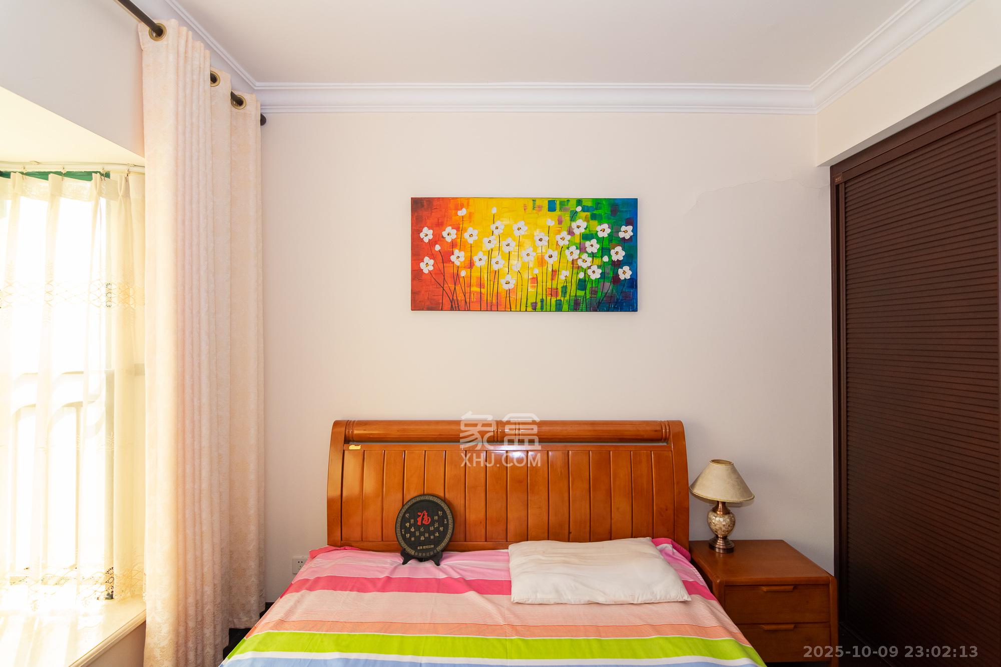 富基世纪公园  4室2厅1卫    65.0万卧室