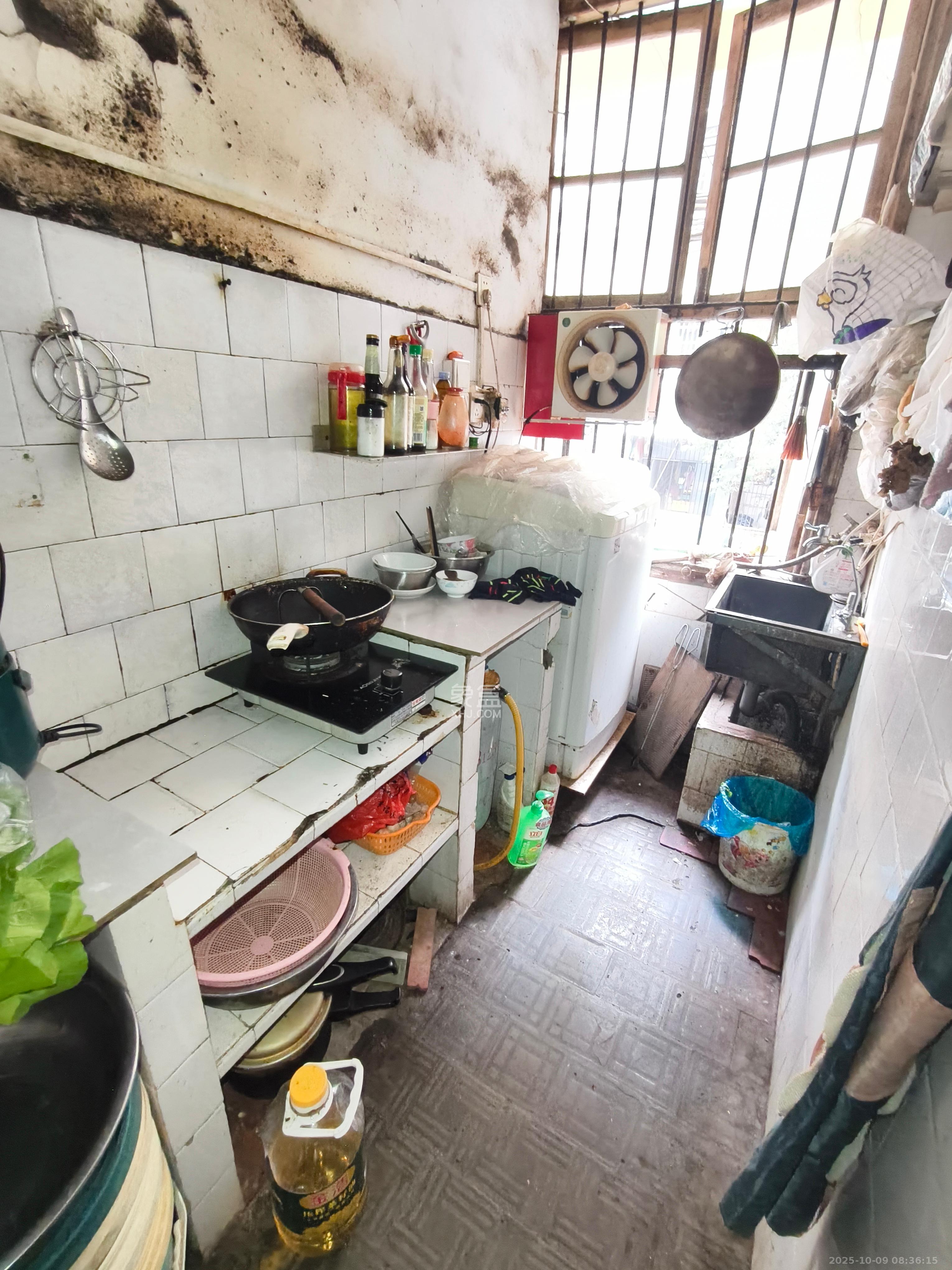 长勘小区 1室0厅0卫 1000.0元/月 长勘小区 1室0厅0卫 1000.0元/月室内图