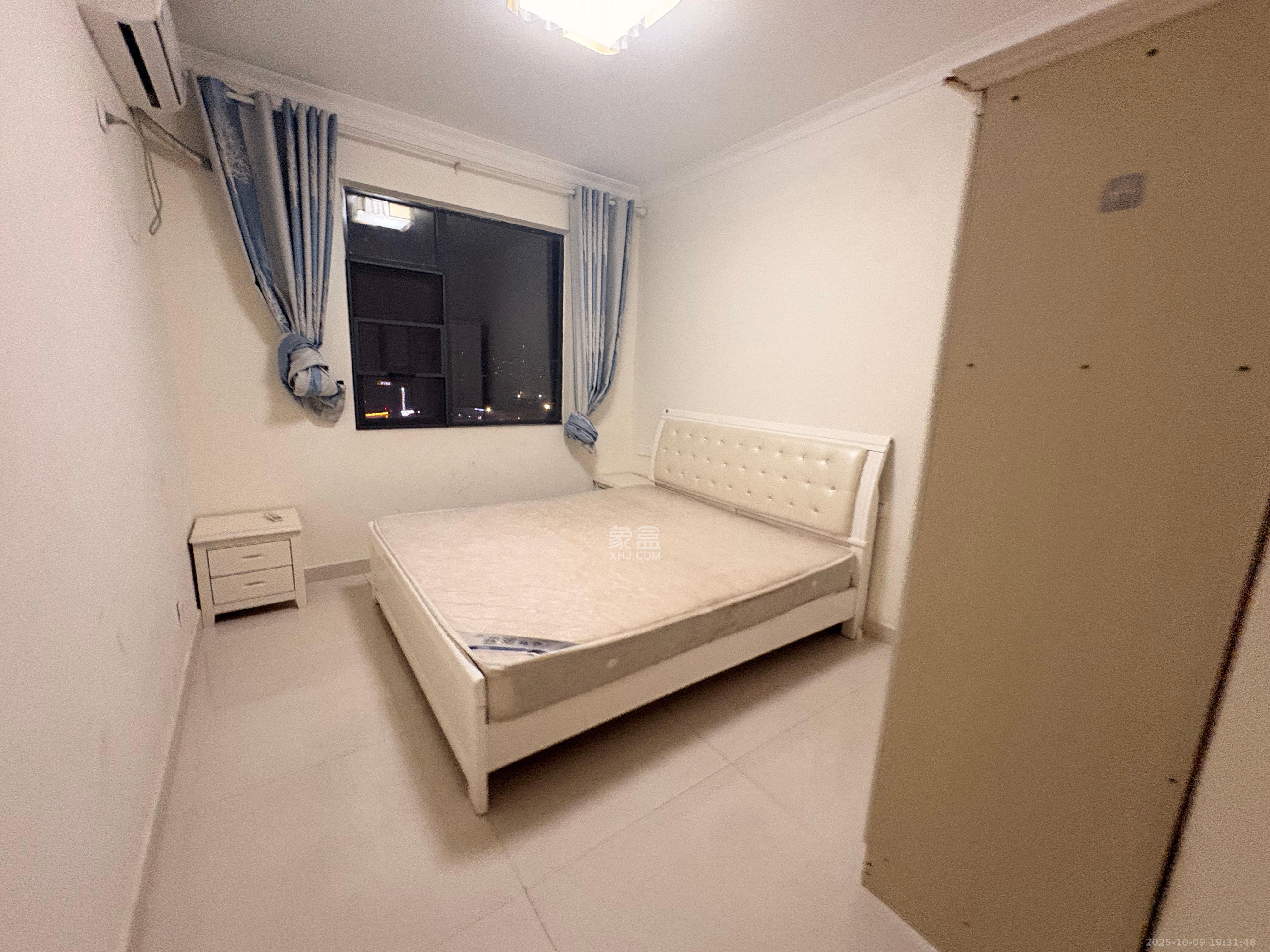 高升时代广场（冠铭商务中心）  4室2厅1卫    1800.0元/月室内图