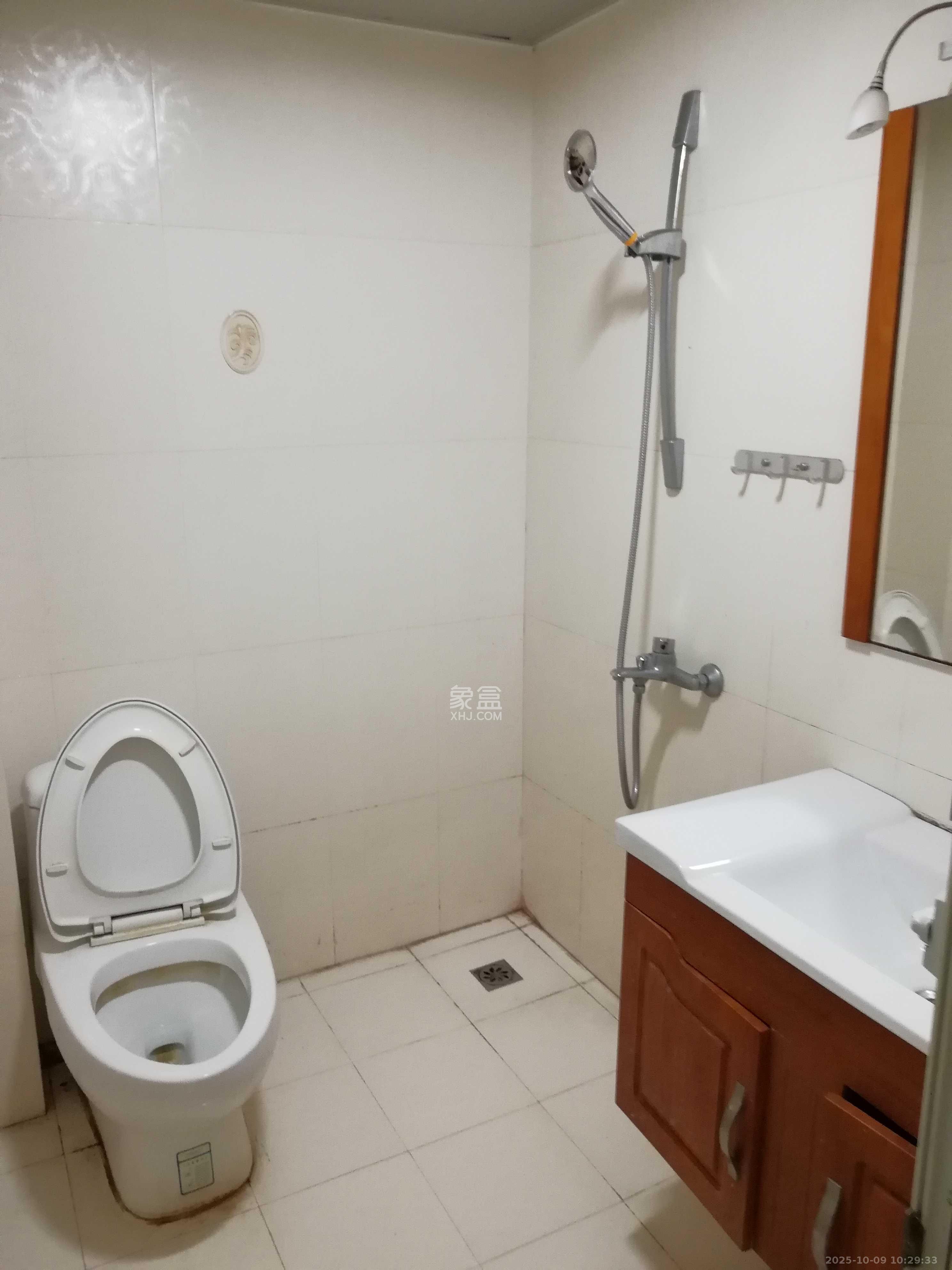 紫薇苑  3室2厅1卫    2000.0元/月室内图