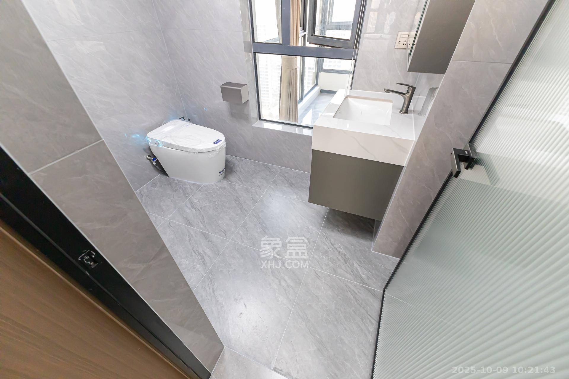 勤诚达新界 5室2厅2卫 119.8万 勤诚达新界 5室2厅2卫 119.8万卫生间