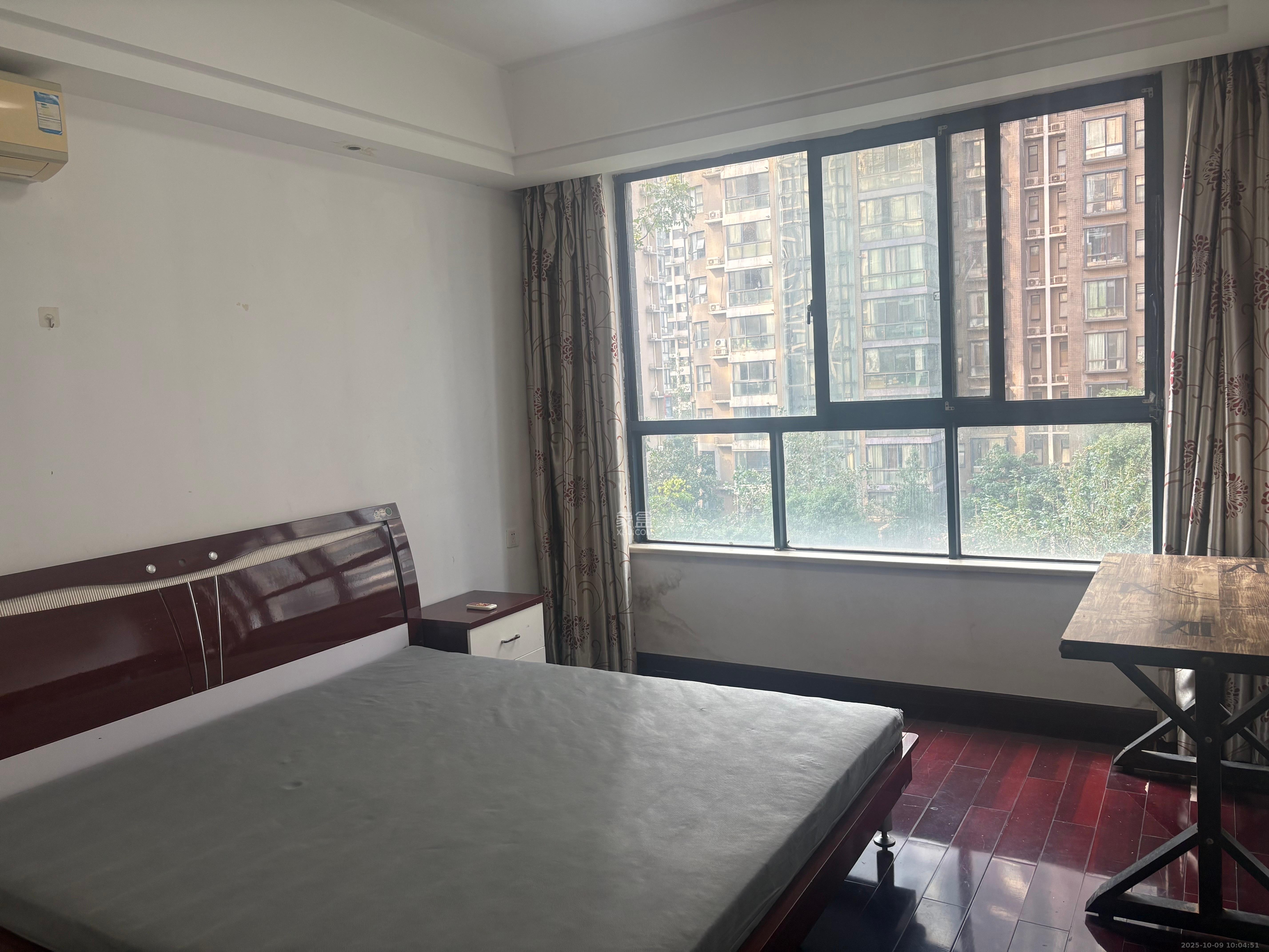 湘江世纪城望江苑  3室2厅2卫    2400.0元/月 湘江世纪城望江苑  3室2厅2卫    2400.0元/月室内图