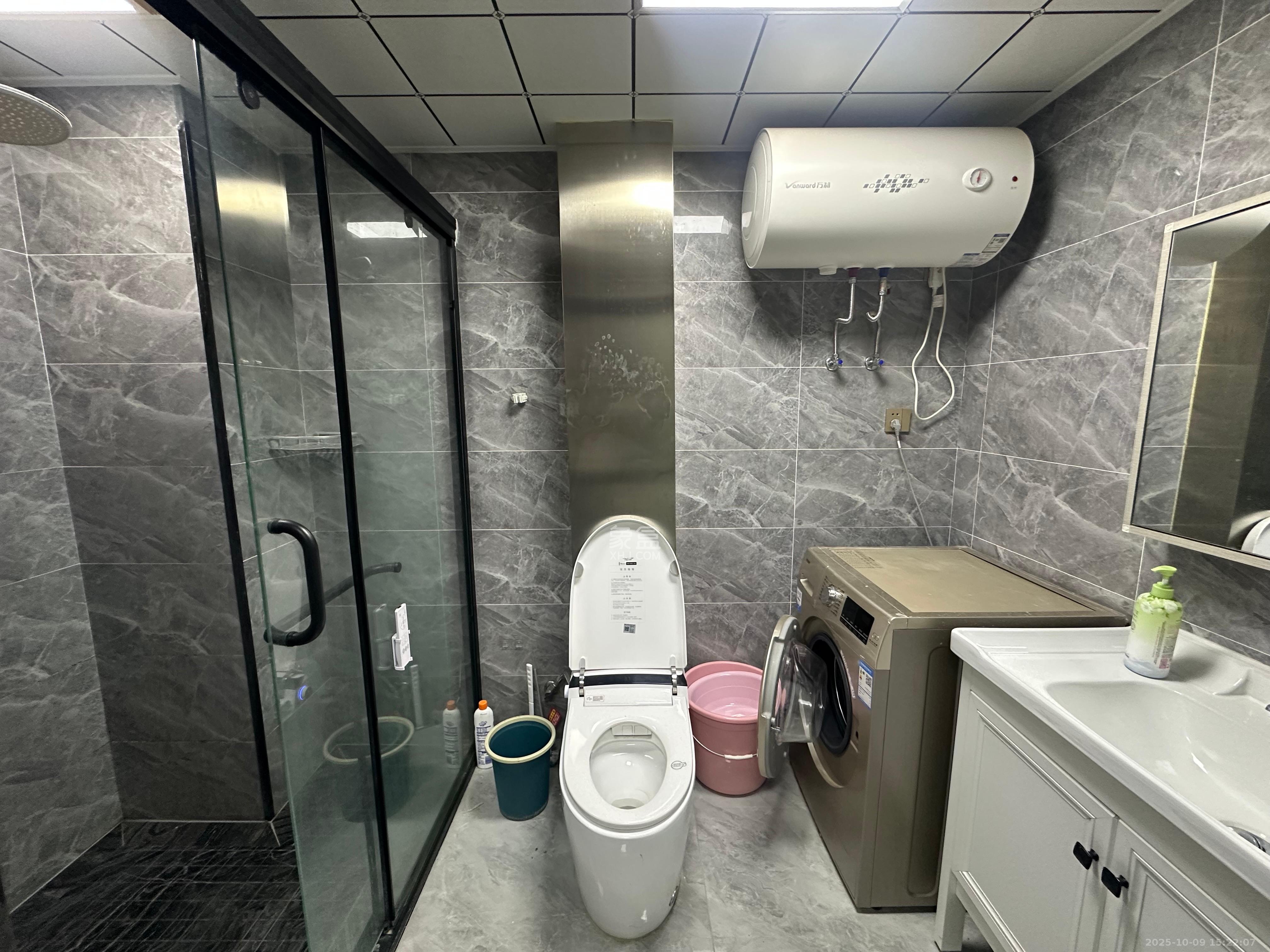 中南国际眼镜城(中伟商业中心) 1室0厅0卫 1300.0元/月 中南国际眼镜城(中伟商业中心) 1室0厅0卫 1300.0元/月室内图