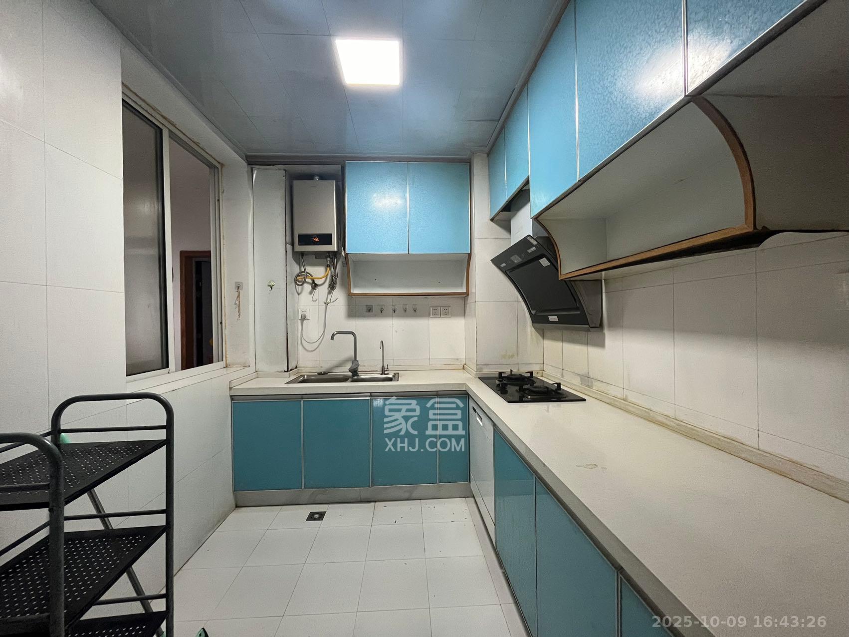 楚天馨苑 3室2厅1卫 1700.0元/月 楚天馨苑 3室2厅1卫 1700.0元/月室内图