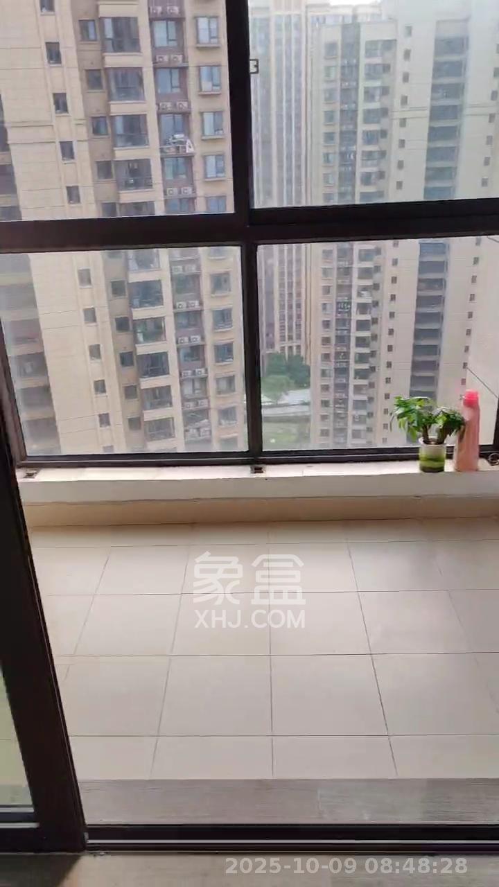 阳光城尚东湾青柠园  3室2厅1卫    2200.0元/月室内图