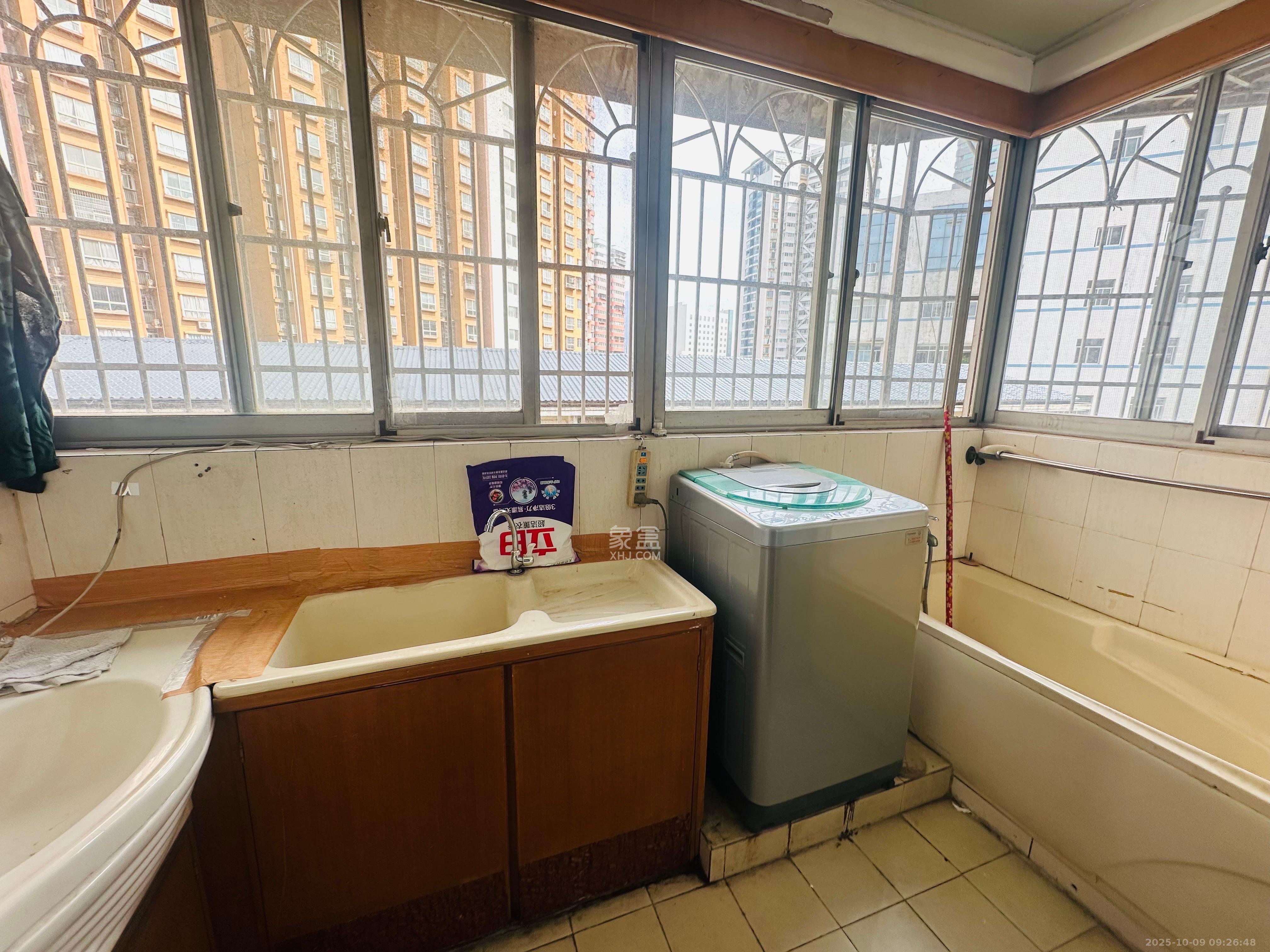 解放四村626号(长沙市三医院宿舍)  2室1厅1卫    1600.0元/月室内图