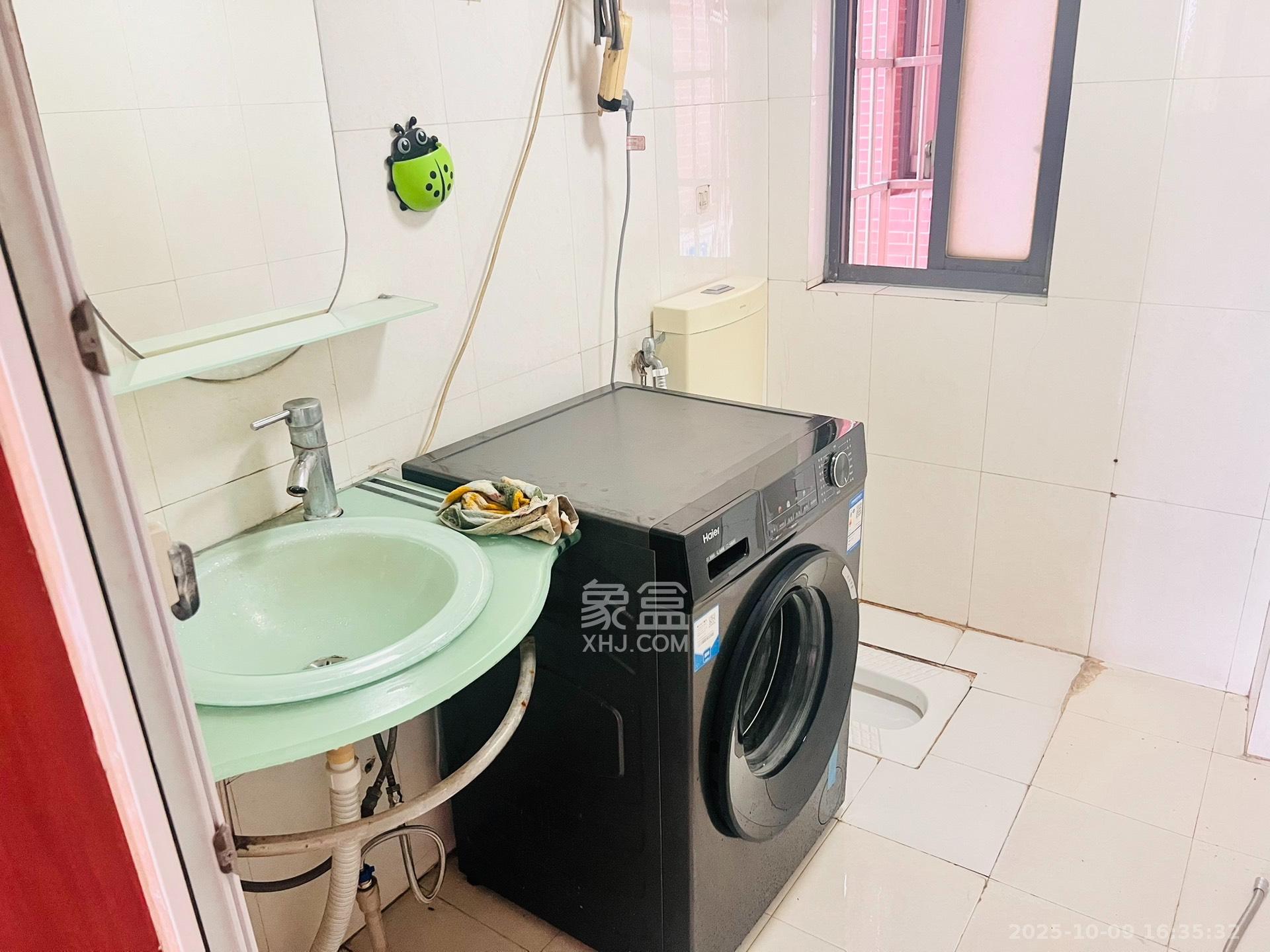 鼎丰前城  2室1厅1卫    1700.0元/月室内图