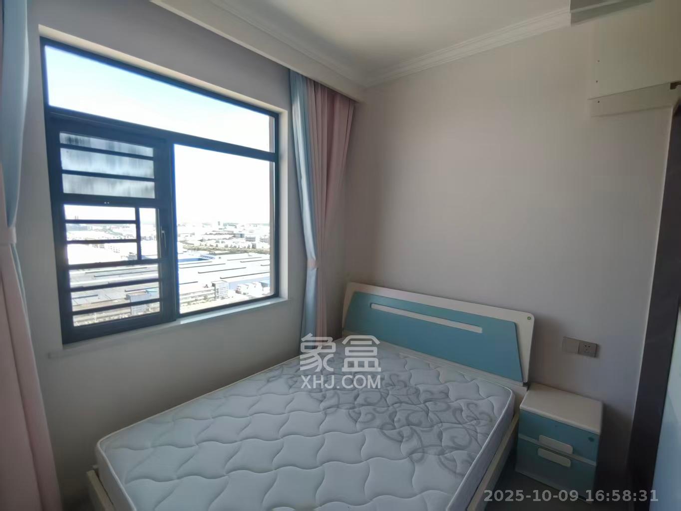 紫华郡 3室2厅2卫 2100.0元/月 紫华郡 3室2厅2卫 2100.0元/月室内图