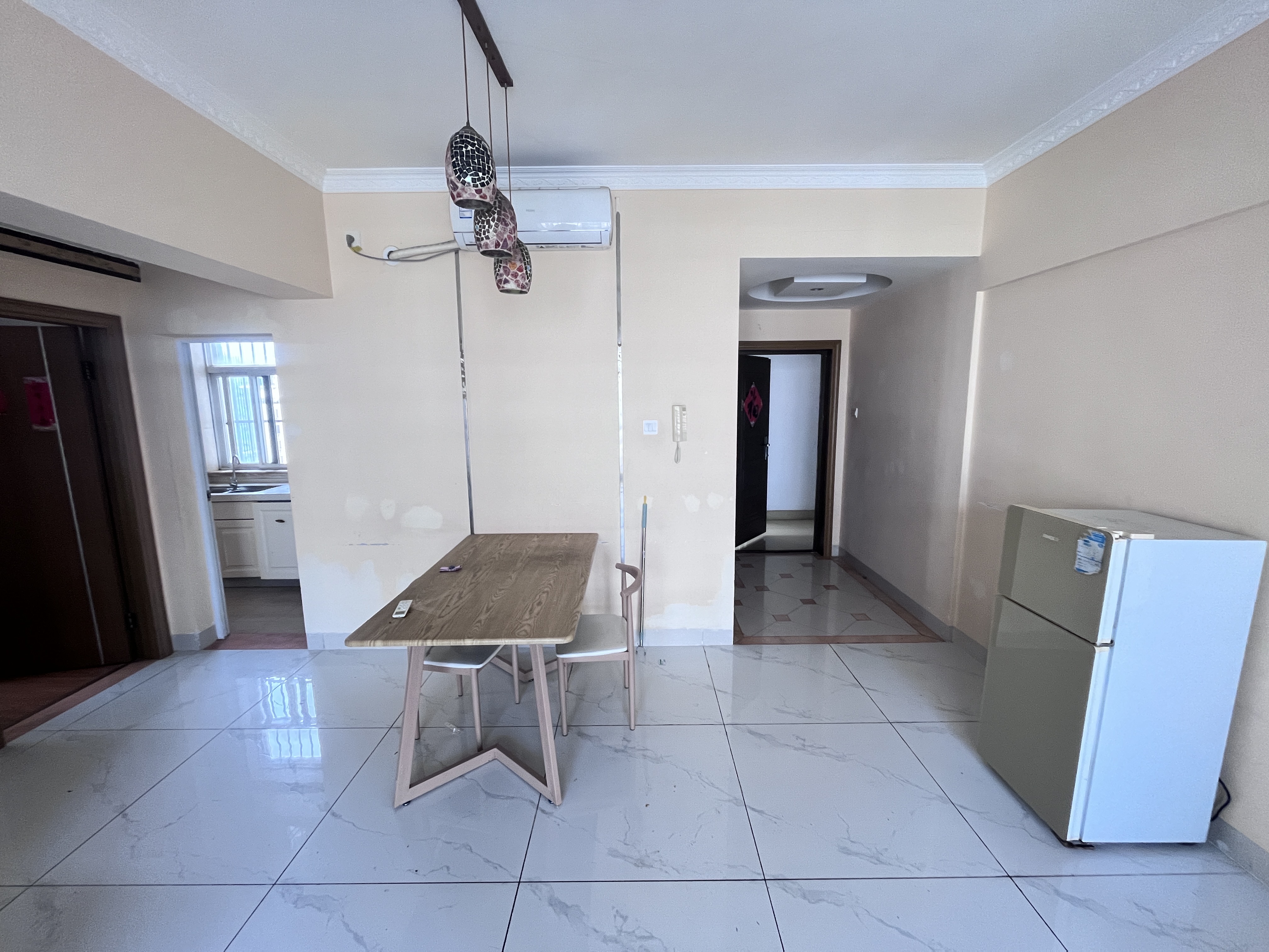 海韵裕都 2室2厅1卫 2500.0元/月 海韵裕都 2室2厅1卫 2500.0元/月室内图