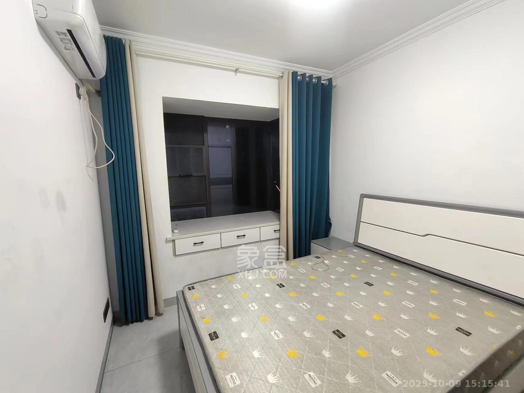 和润园三期  3室2厅1卫    2600.0元/月室内图