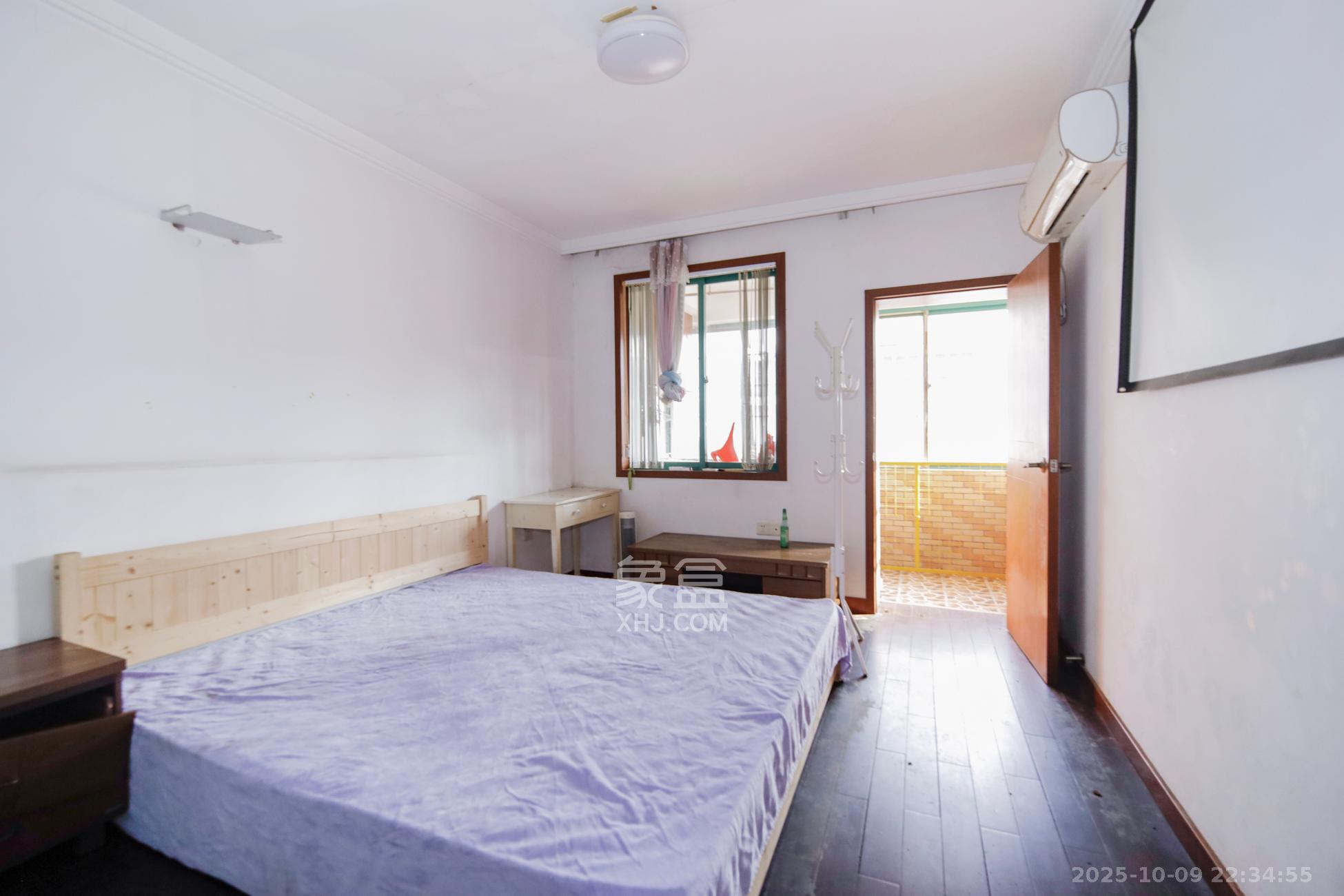 三湘小区  3室2厅1卫    60.0万卧室