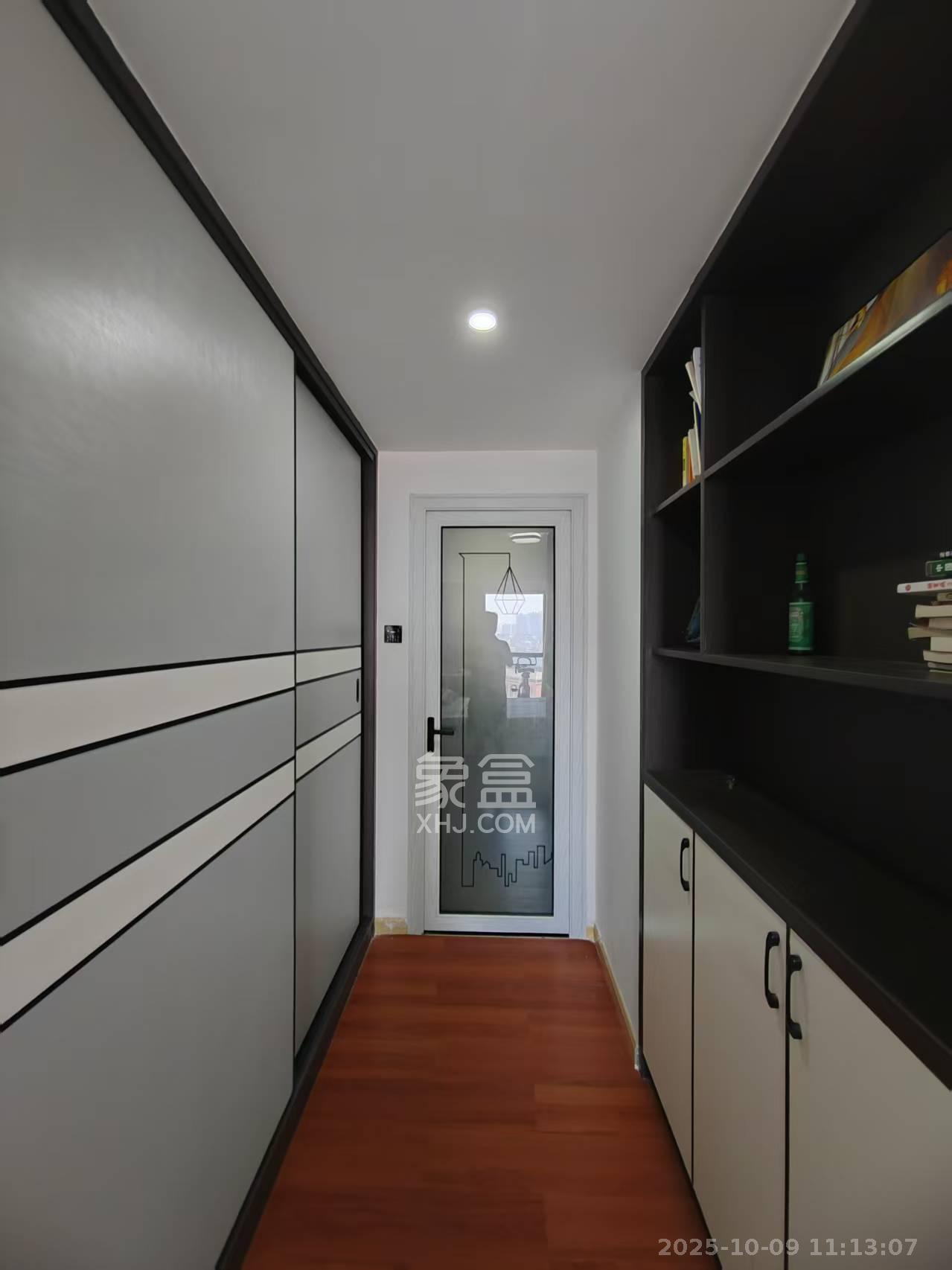 中粮鸿云 3室2厅2卫 2000.0元/月 中粮鸿云 3室2厅2卫 2000.0元/月室内图