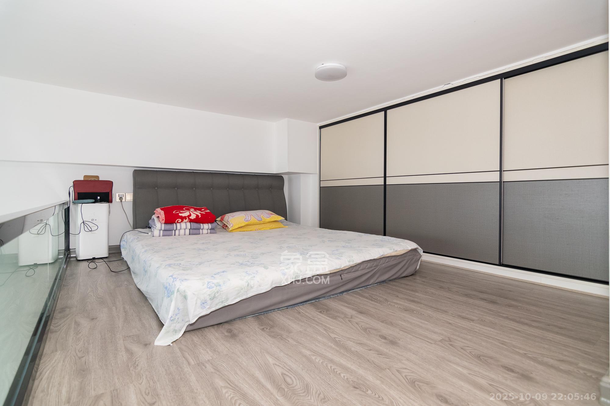 开利星空城市公馆 1室1厅1卫 38.0万 开利星空城市公馆 1室1厅1卫 38.0万卧室