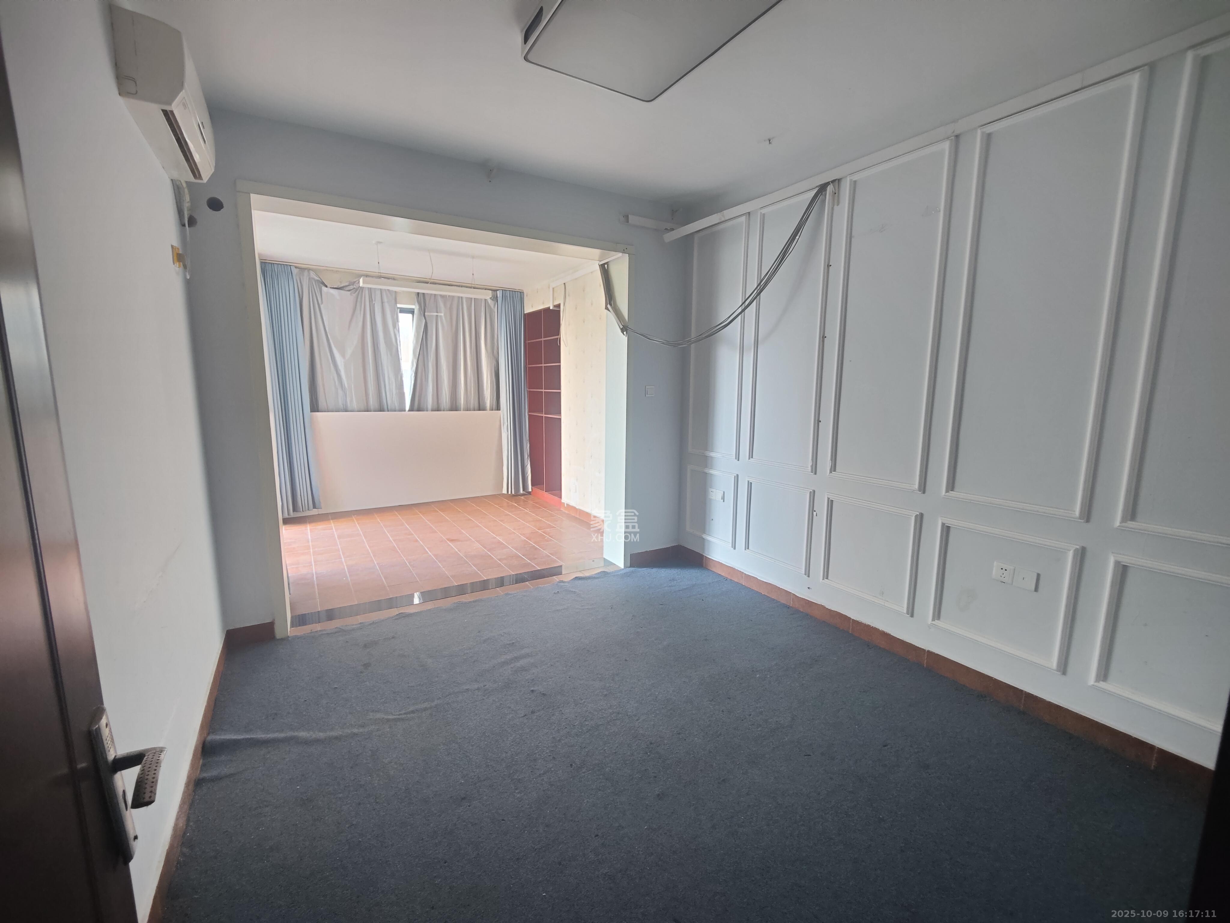 归心苑  5室2厅2卫    6000.0元/月室内图