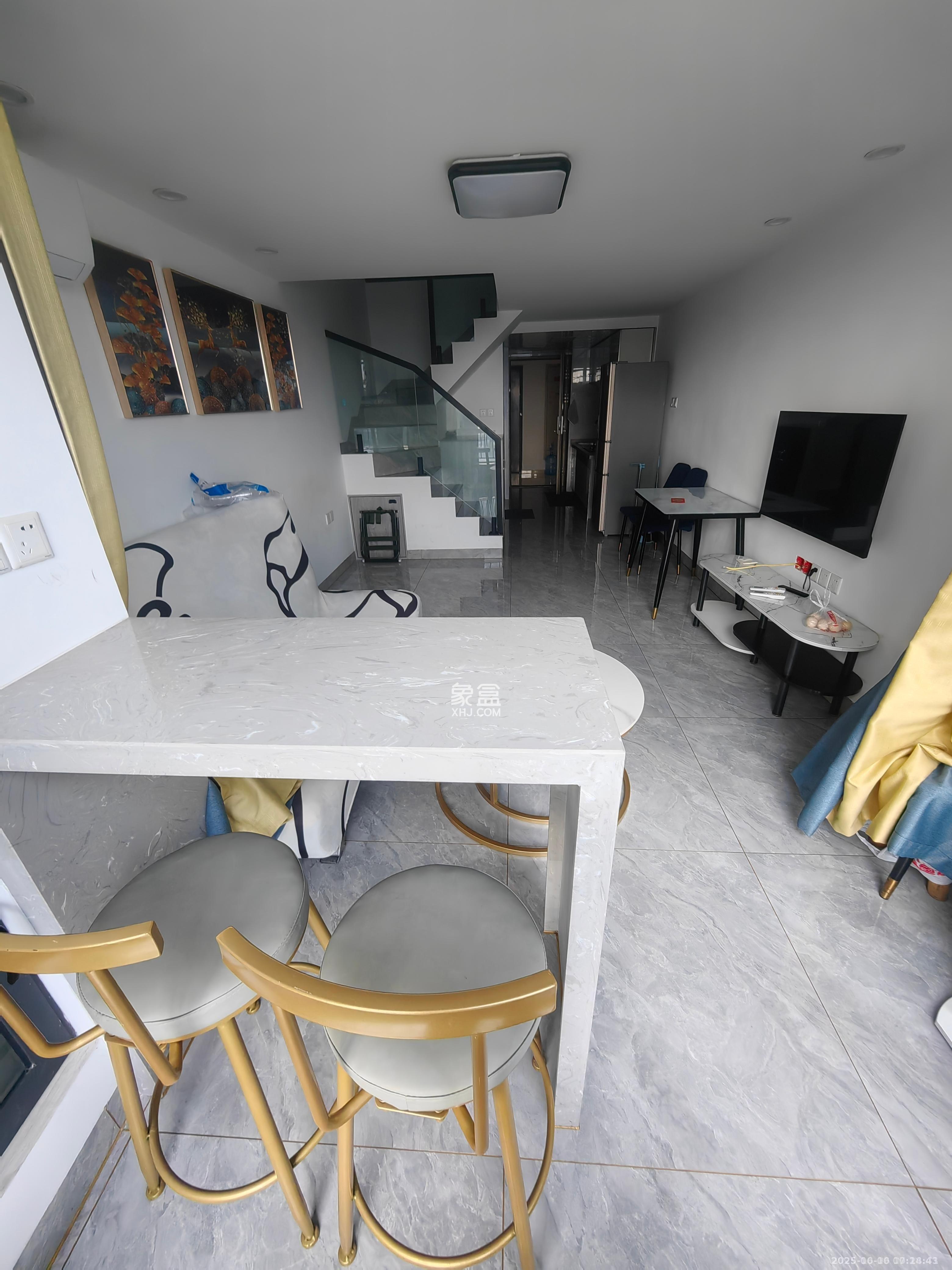 海伦春天 2室1厅1卫 1600.0元/月 海伦春天 2室1厅1卫 1600.0元/月室内图