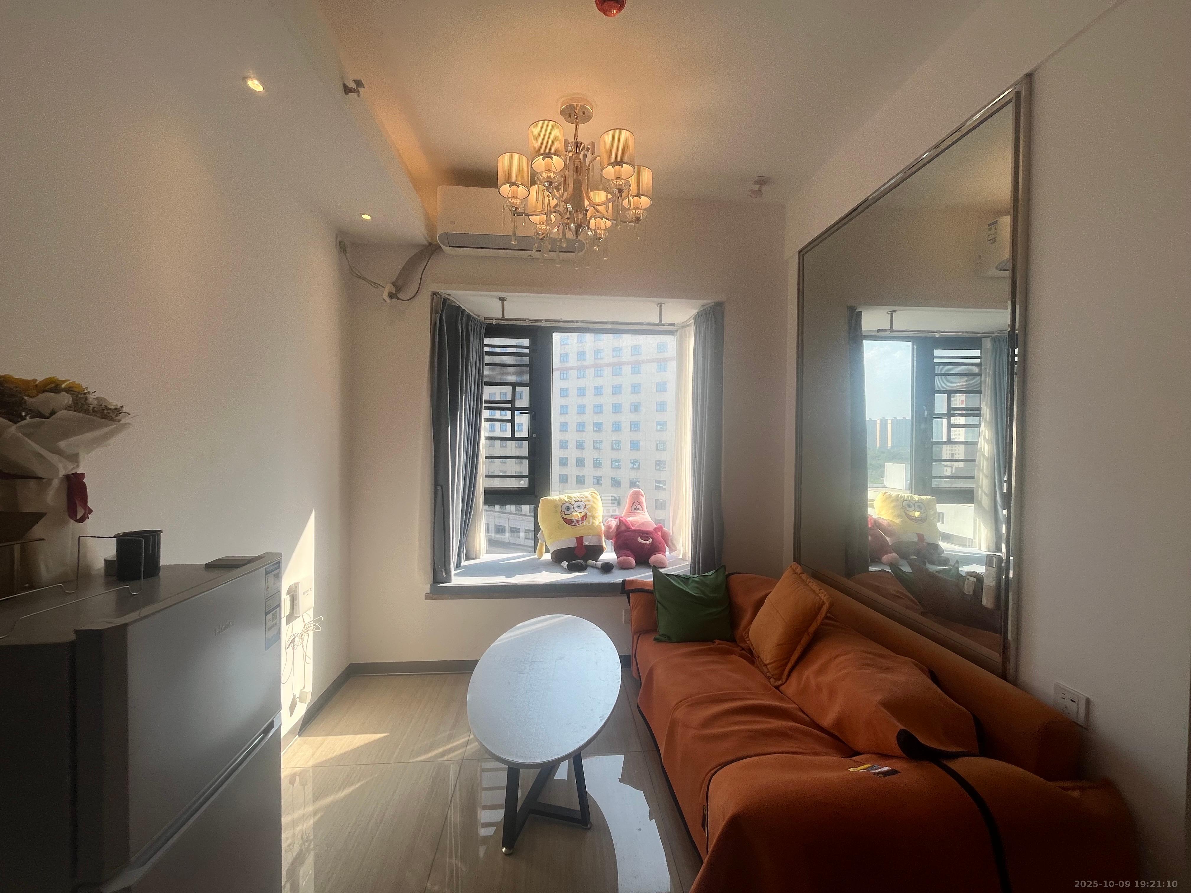 恒大时代广场  1室1厅1卫    1200.0元/月室内图