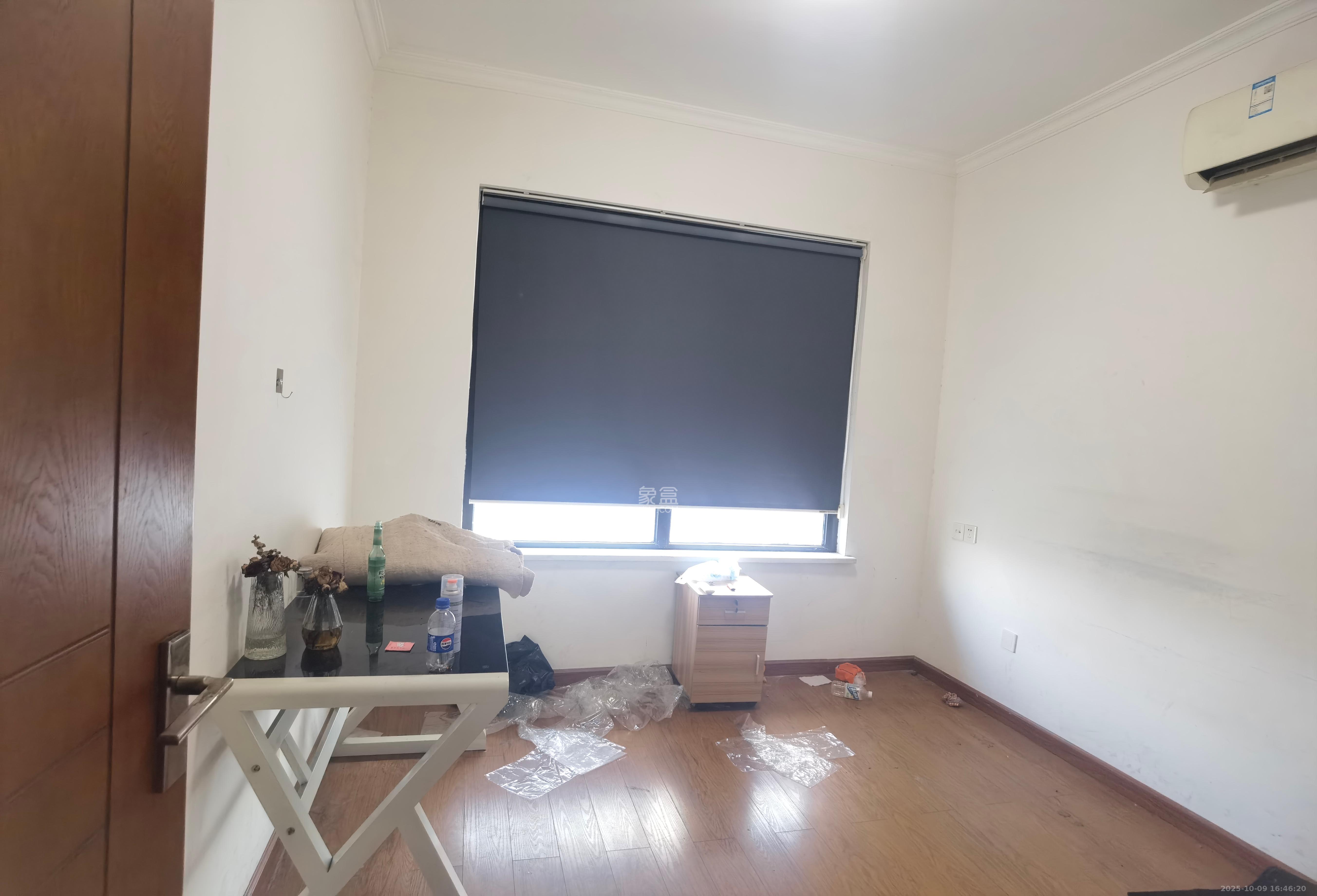 中信凯旋蓝岸(中信新城三期) 3室2厅1卫 1800.0元/月 中信凯旋蓝岸(中信新城三期) 3室2厅1卫 1800.0元/月室内图