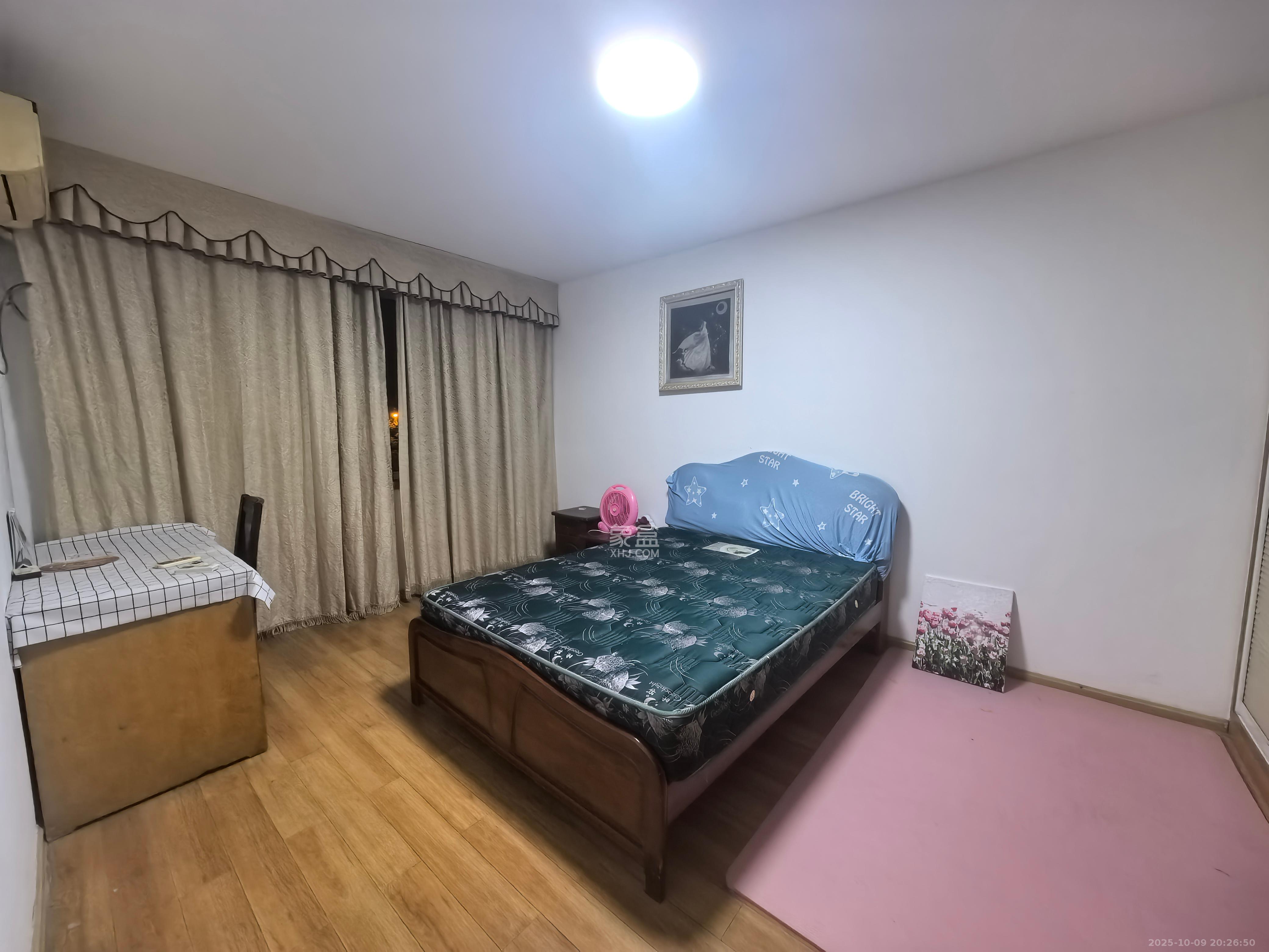 江南公寓  2室2厅1卫    1900.0元/月室内图
