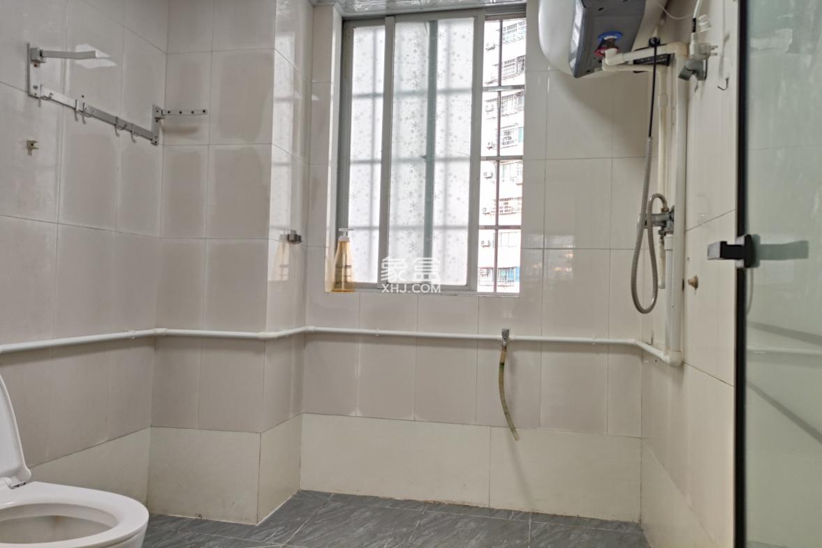 汇锦名城 5室2厅2卫 4800.0元/月 汇锦名城 5室2厅2卫 4800.0元/月室内图