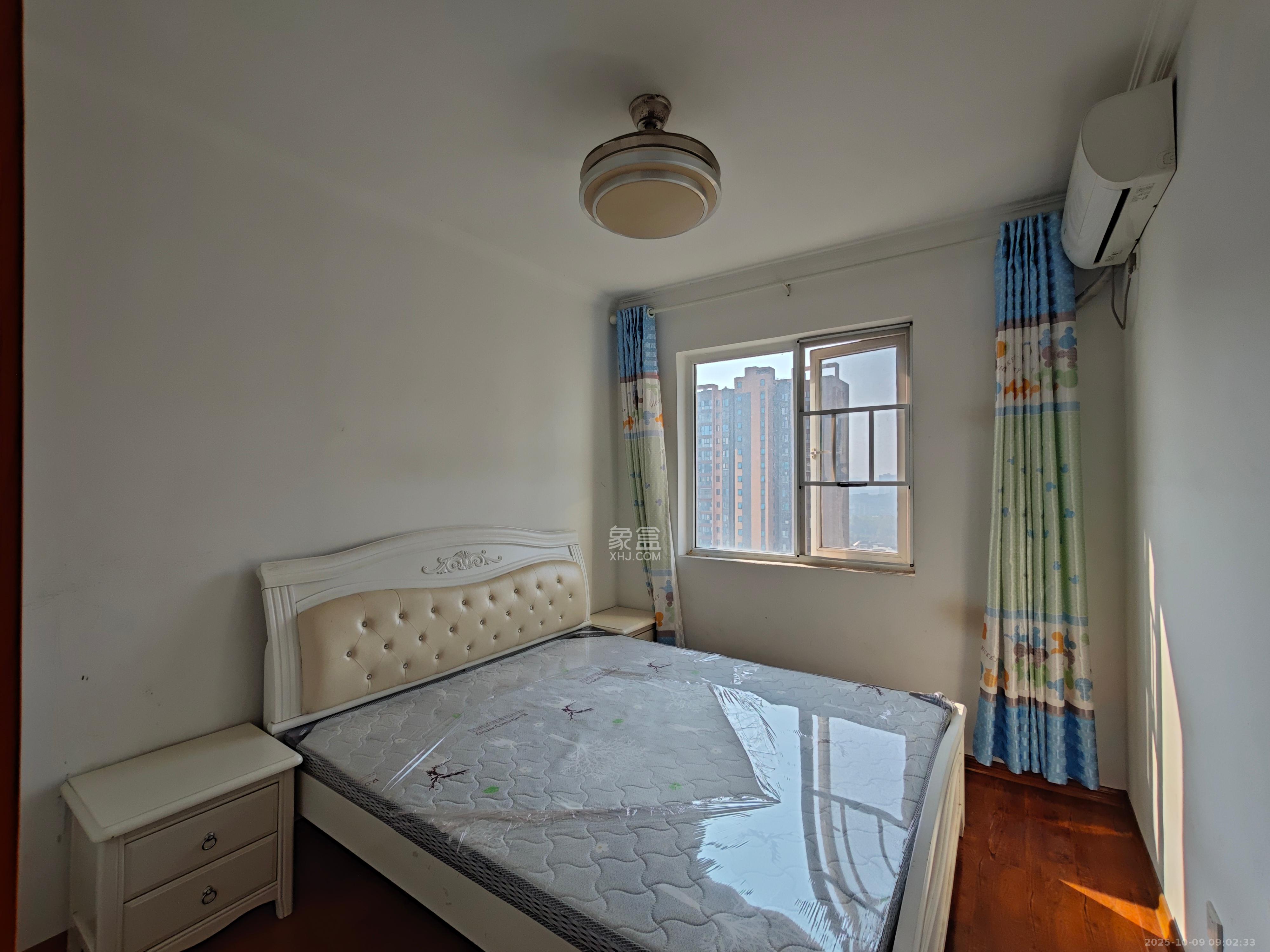 MOMA当代广场  3室2厅1卫    2000.0元/月室内图