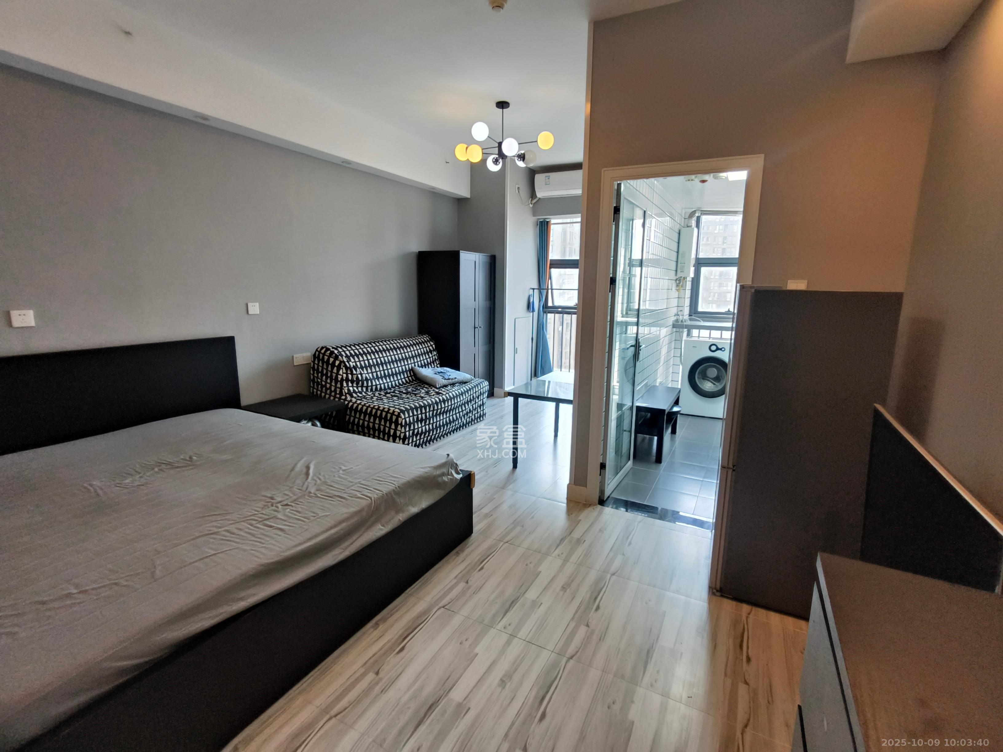 第六都(陆都小区)  1室1厅1卫    2000.0元/月 第六都(陆都小区)  1室1厅1卫    2000.0元/月室内图