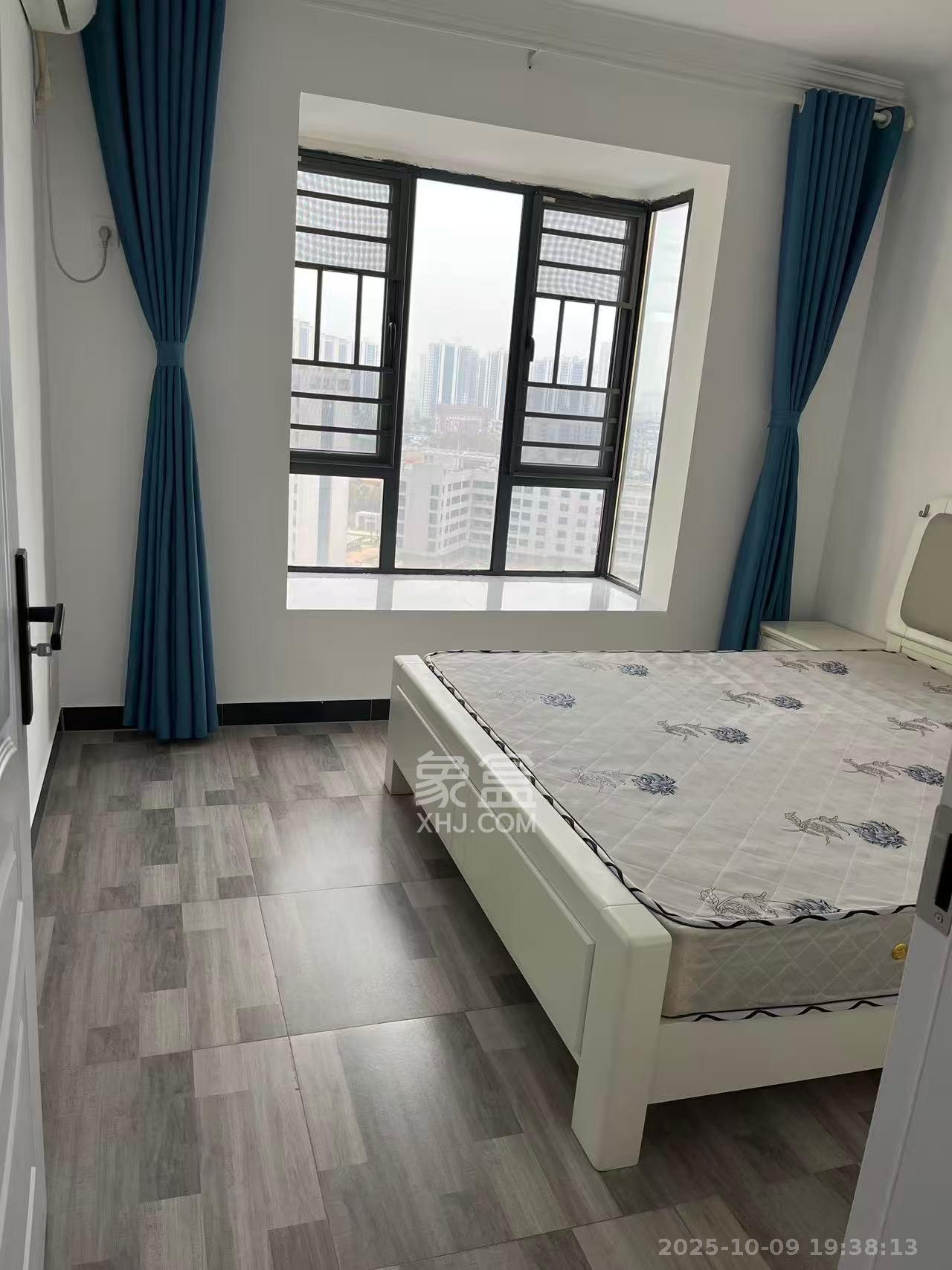 金南家园三期  3室2厅2卫    2500.0元/月 金南家园三期  3室2厅2卫    2500.0元/月室内图