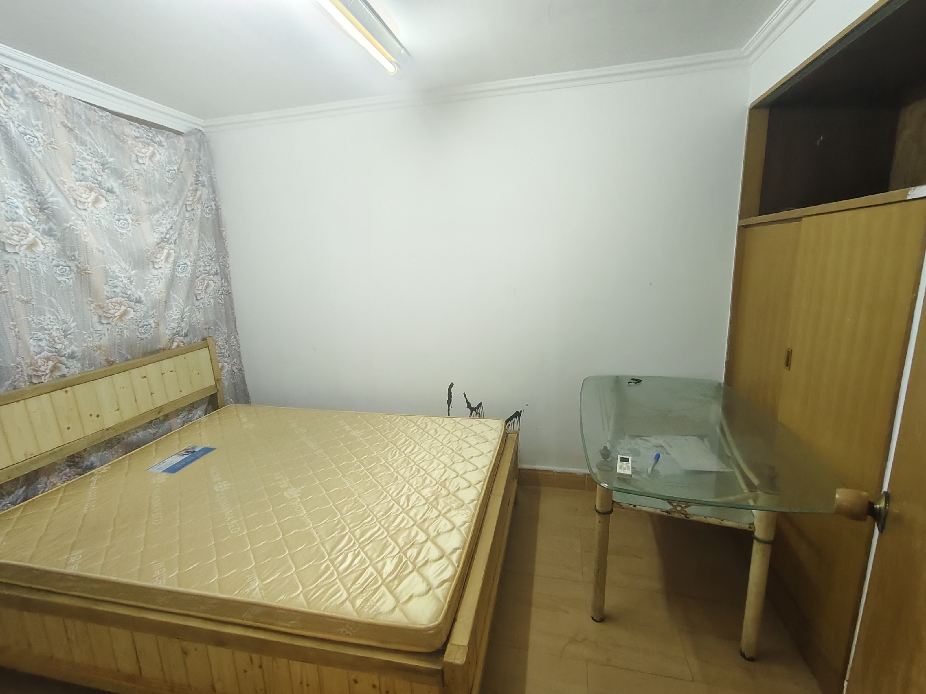 昌茂花园 3室2厅2卫 2500.0元/月 昌茂花园 3室2厅2卫 2500.0元/月室内图