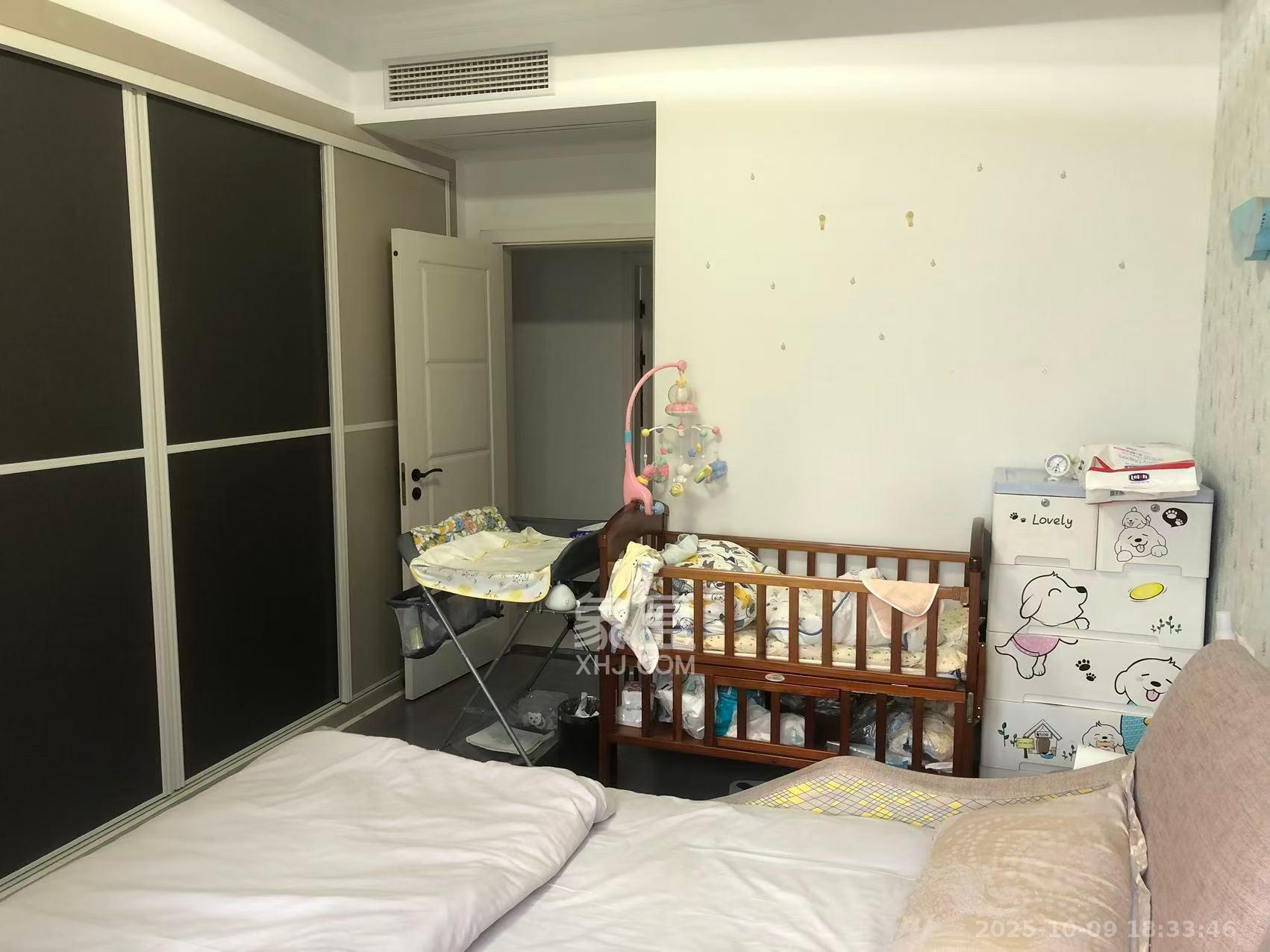 世茂铂翠湾二期  4室2厅1卫    3700.0元/月室内图
