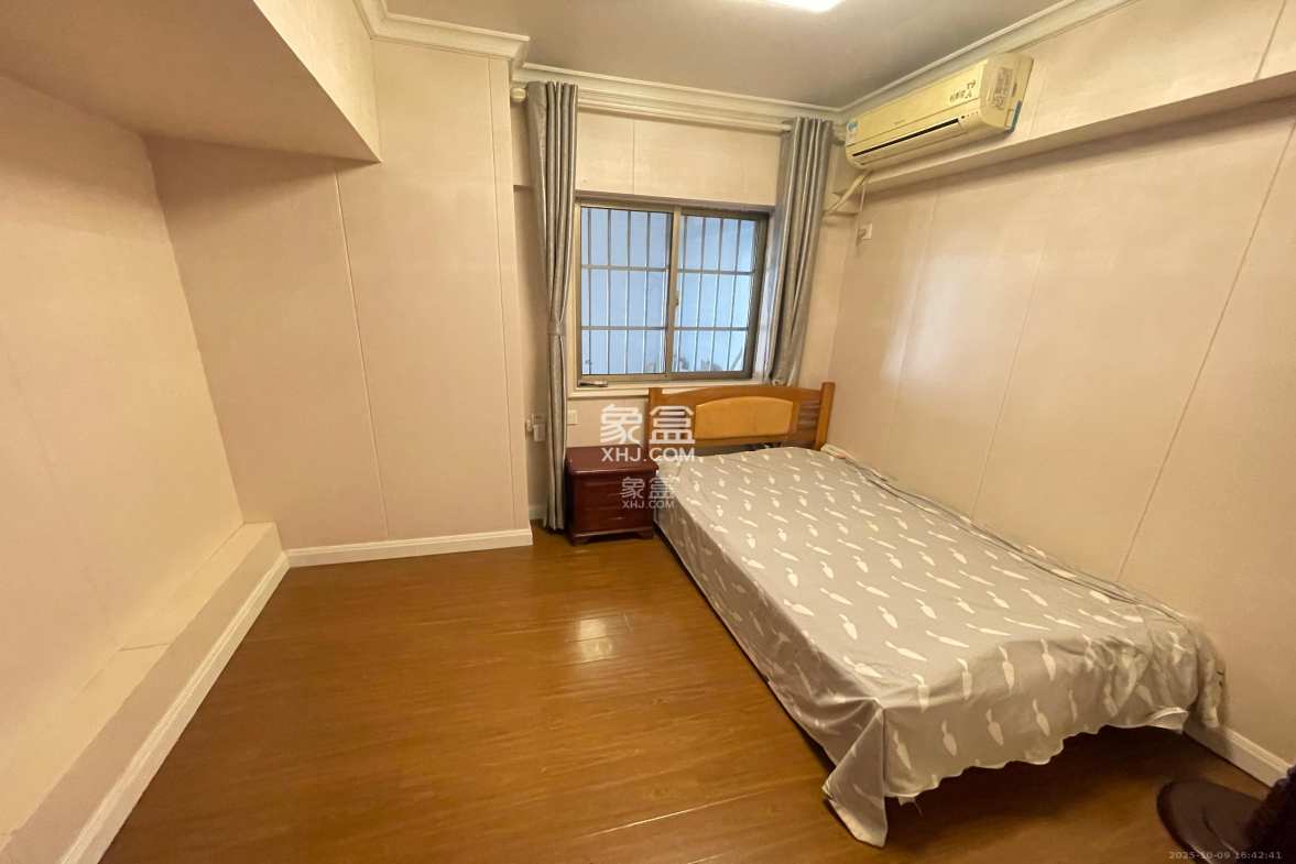 南国嘉苑  5室2厅3卫    4500.0元/月 南国嘉苑  5室2厅3卫    4500.0元/月室内图