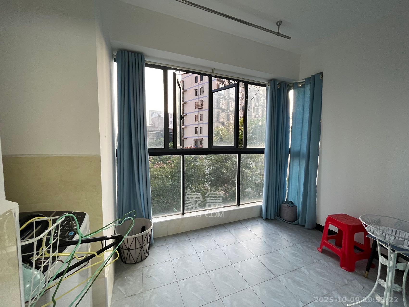 荣悦台  2室1厅1卫    3200.0元/月室内图