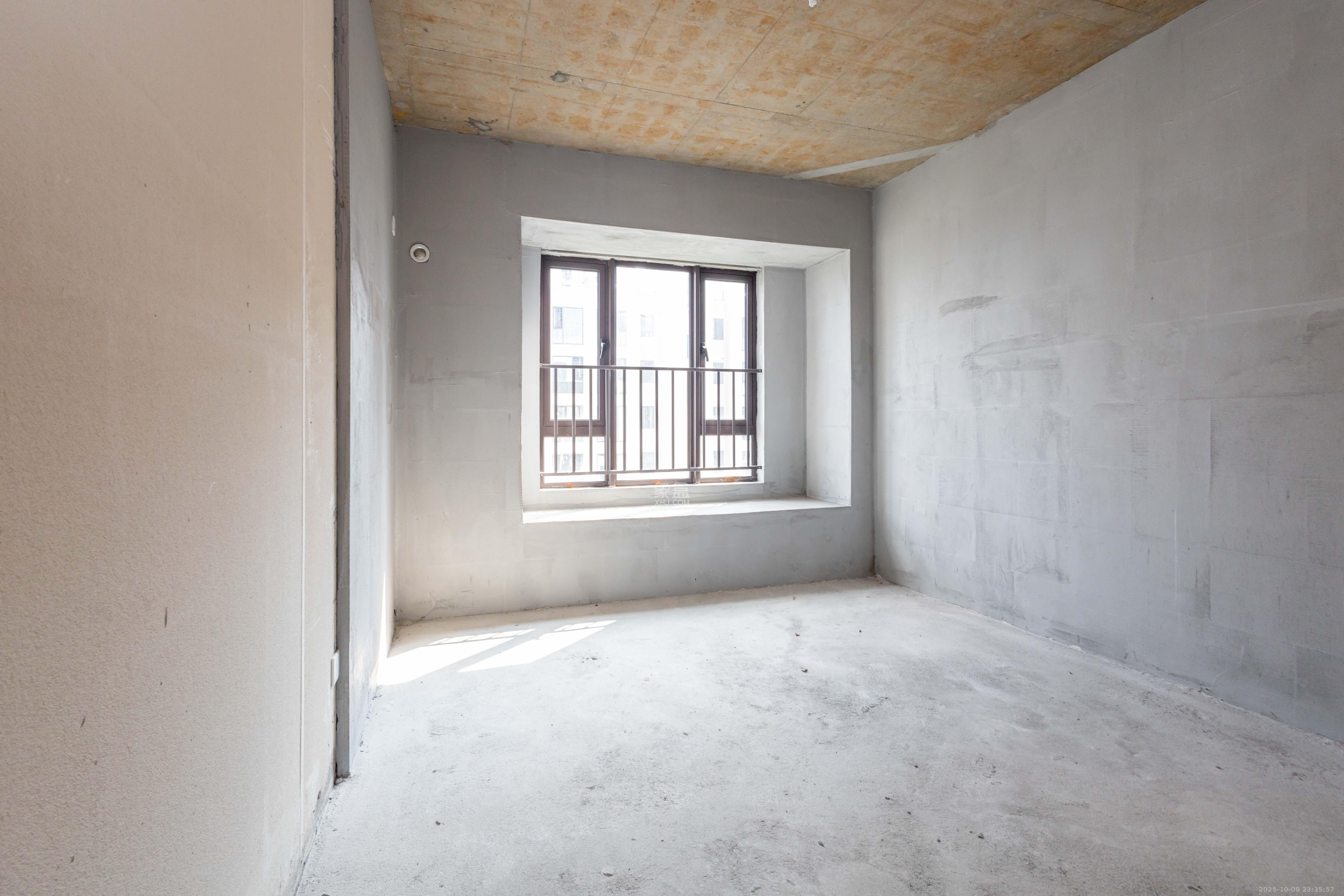 新城恒伟汇隽风华 4室2厅2卫 89.8万 新城恒伟汇隽风华 4室2厅2卫 89.8万卧室