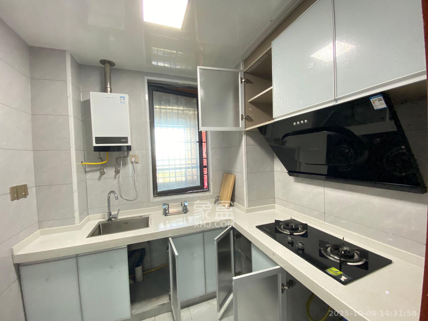 东合新苑 2室2厅1卫 2400.0元/月 东合新苑 2室2厅1卫 2400.0元/月室内图