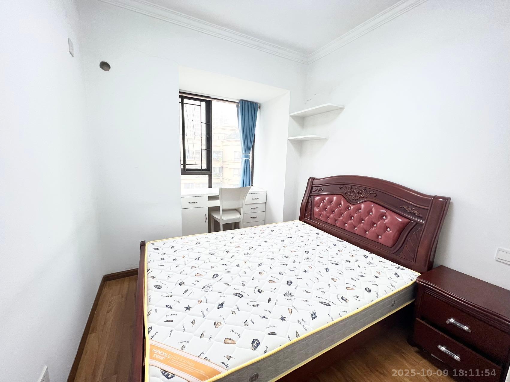 荣盛花语馨苑  3室2厅1卫    2500.0元/月 荣盛花语馨苑  3室2厅1卫    2500.0元/月室内图