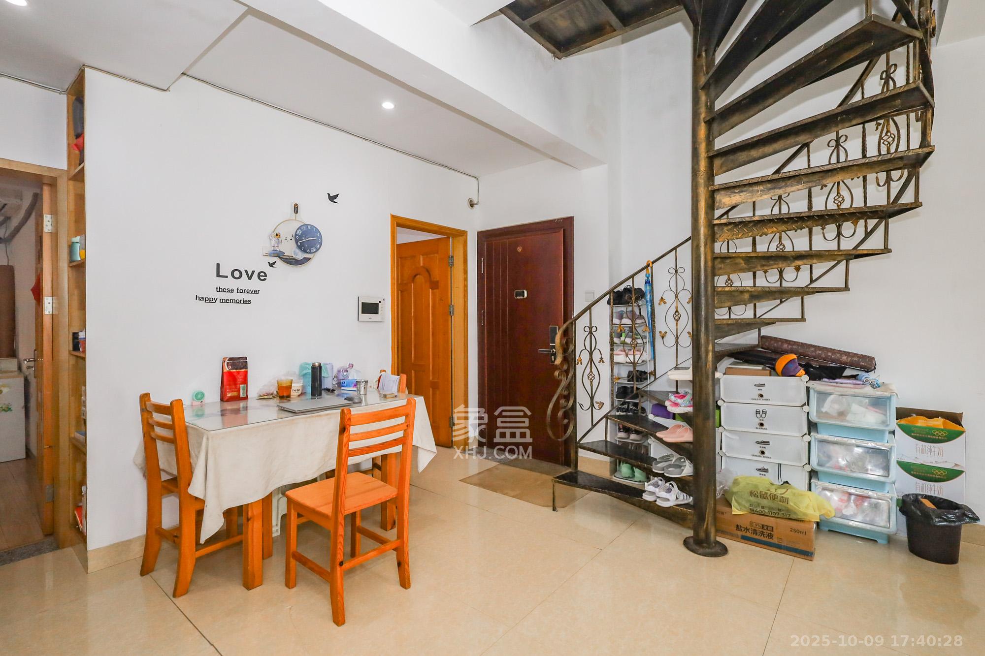 钰龙天下一期  3室2厅1卫    280.0万其他