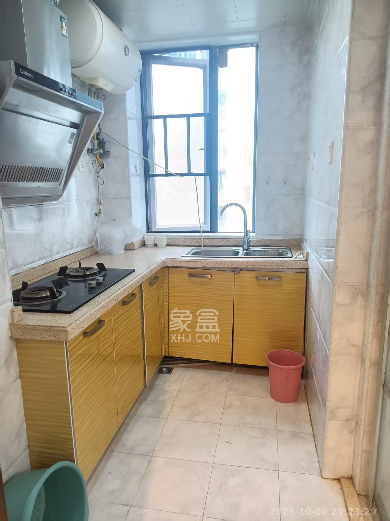 湘域中央  2室2厅1卫    3580.0元/月室内图