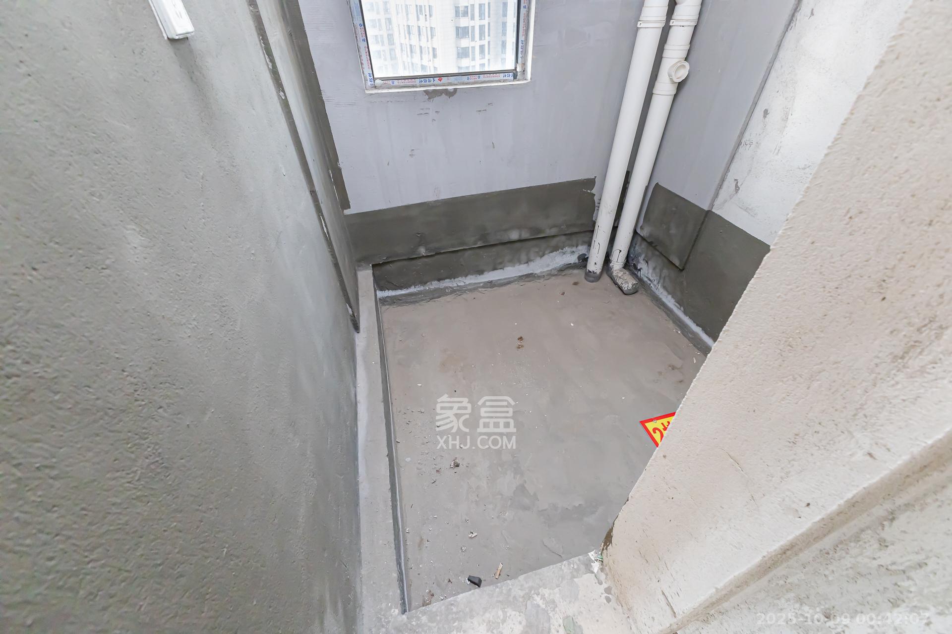 明发阅江悦府  4室2厅2卫    98.8万卫生间