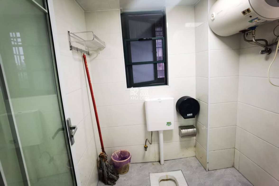 家和兴苑  3室2厅1卫    60.0万 家和兴苑  3室2厅1卫    60.0万室内图