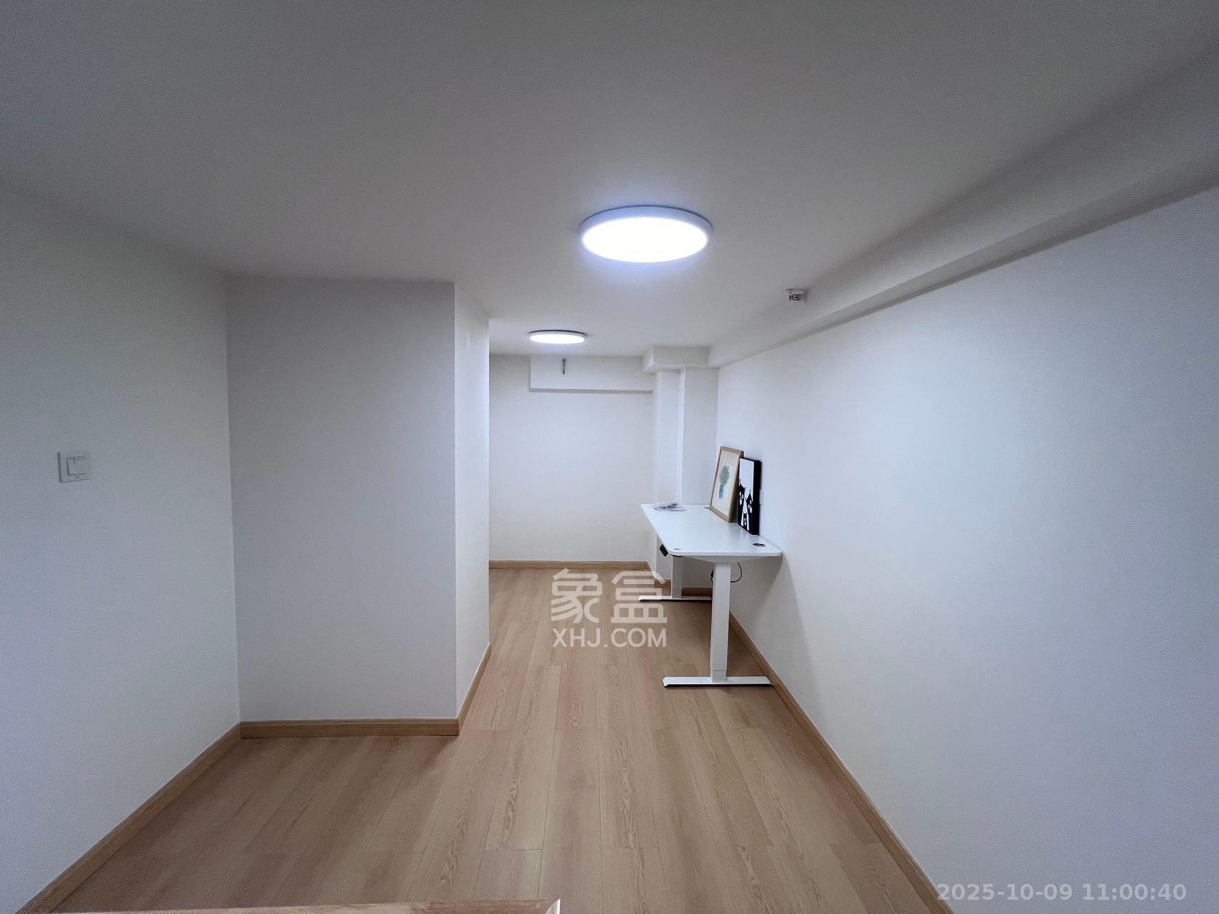 时代MOMA云PARK  2室1厅1卫    2700.0元/月 时代MOMA云PARK  2室1厅1卫    2700.0元/月室内图