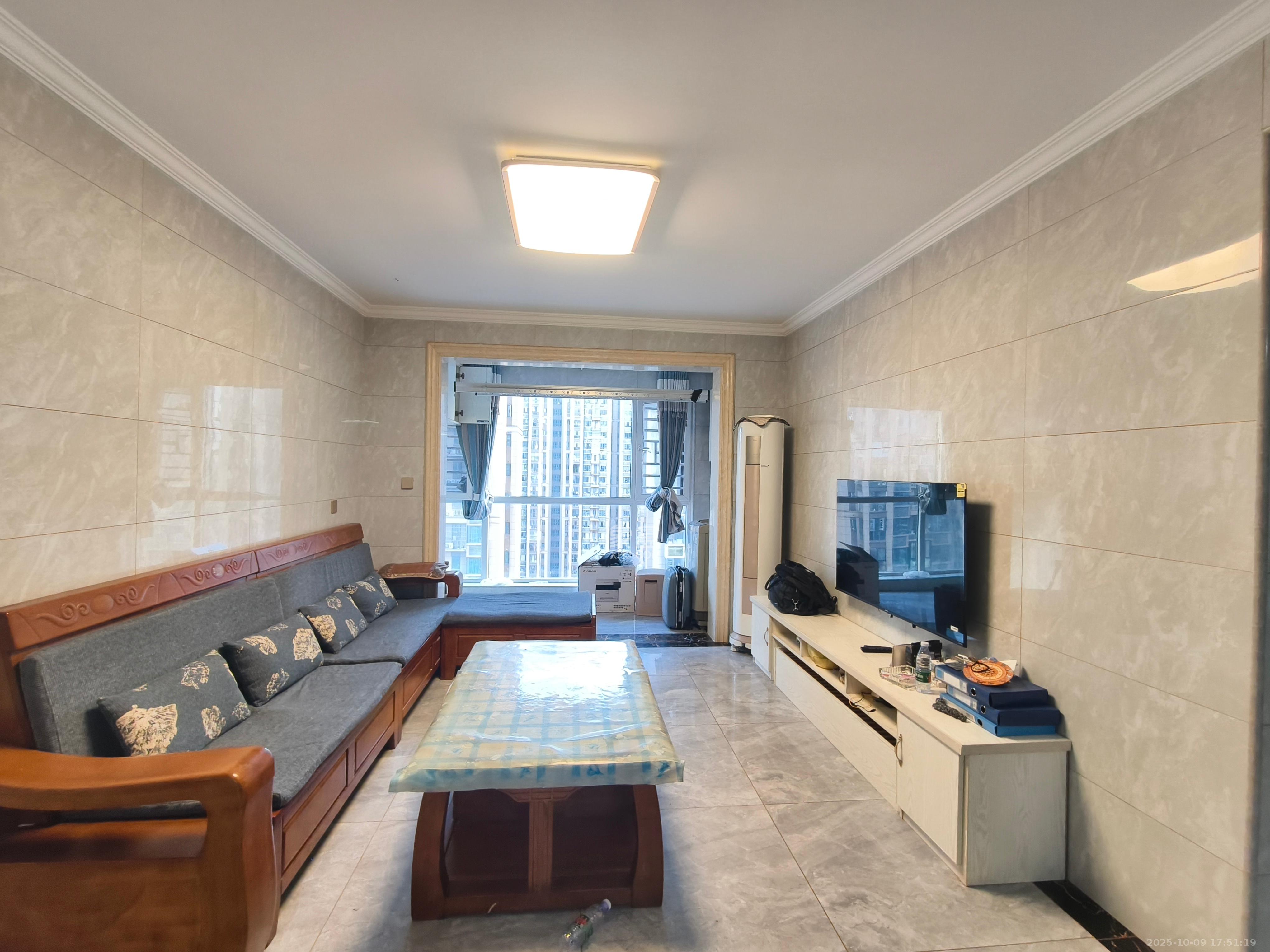 荣盛花语城  3室2厅1卫    2100.0元/月 荣盛花语城  3室2厅1卫    2100.0元/月