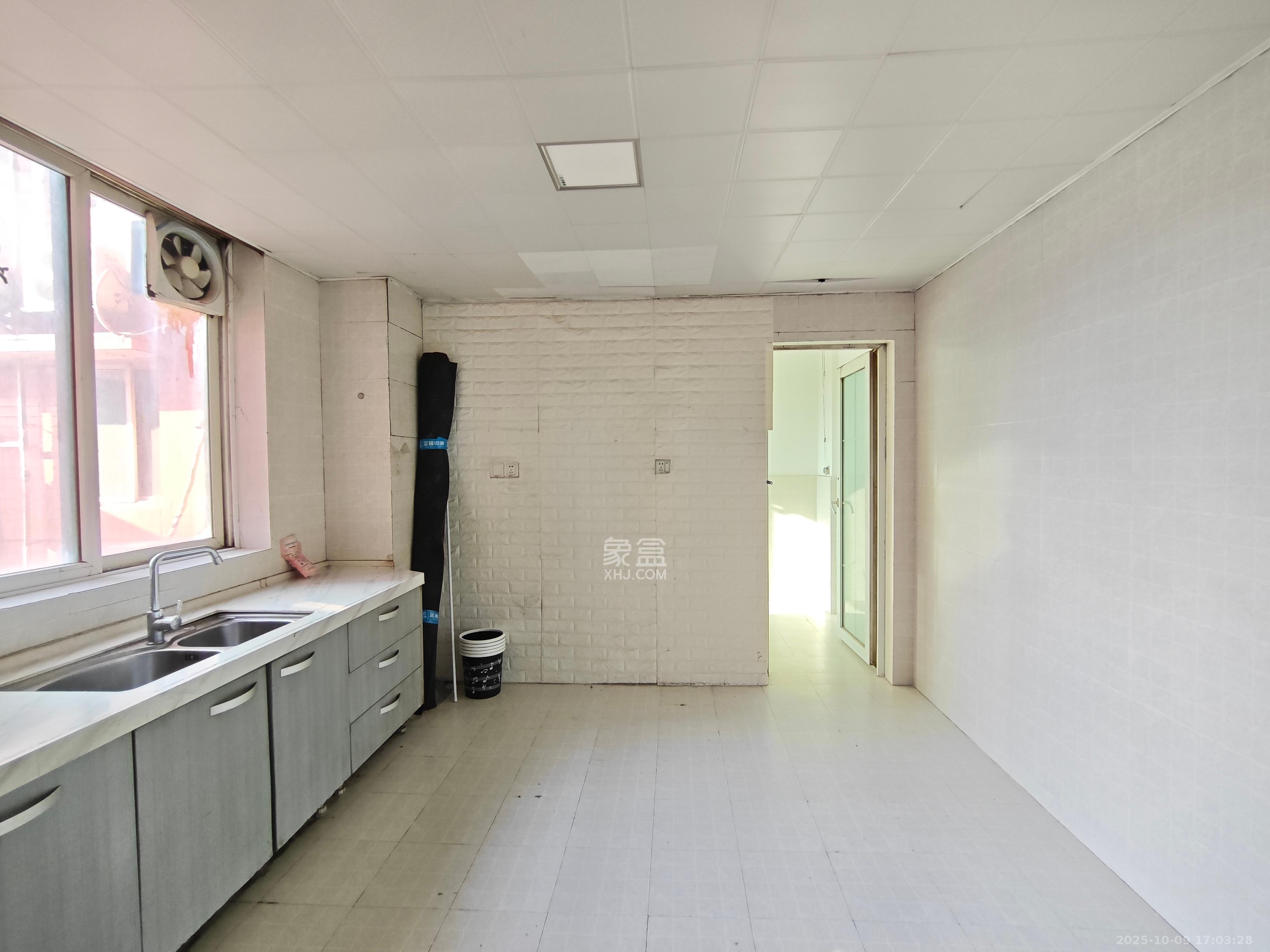 兴威名城  4室2厅1卫    4600.0元/月室内图