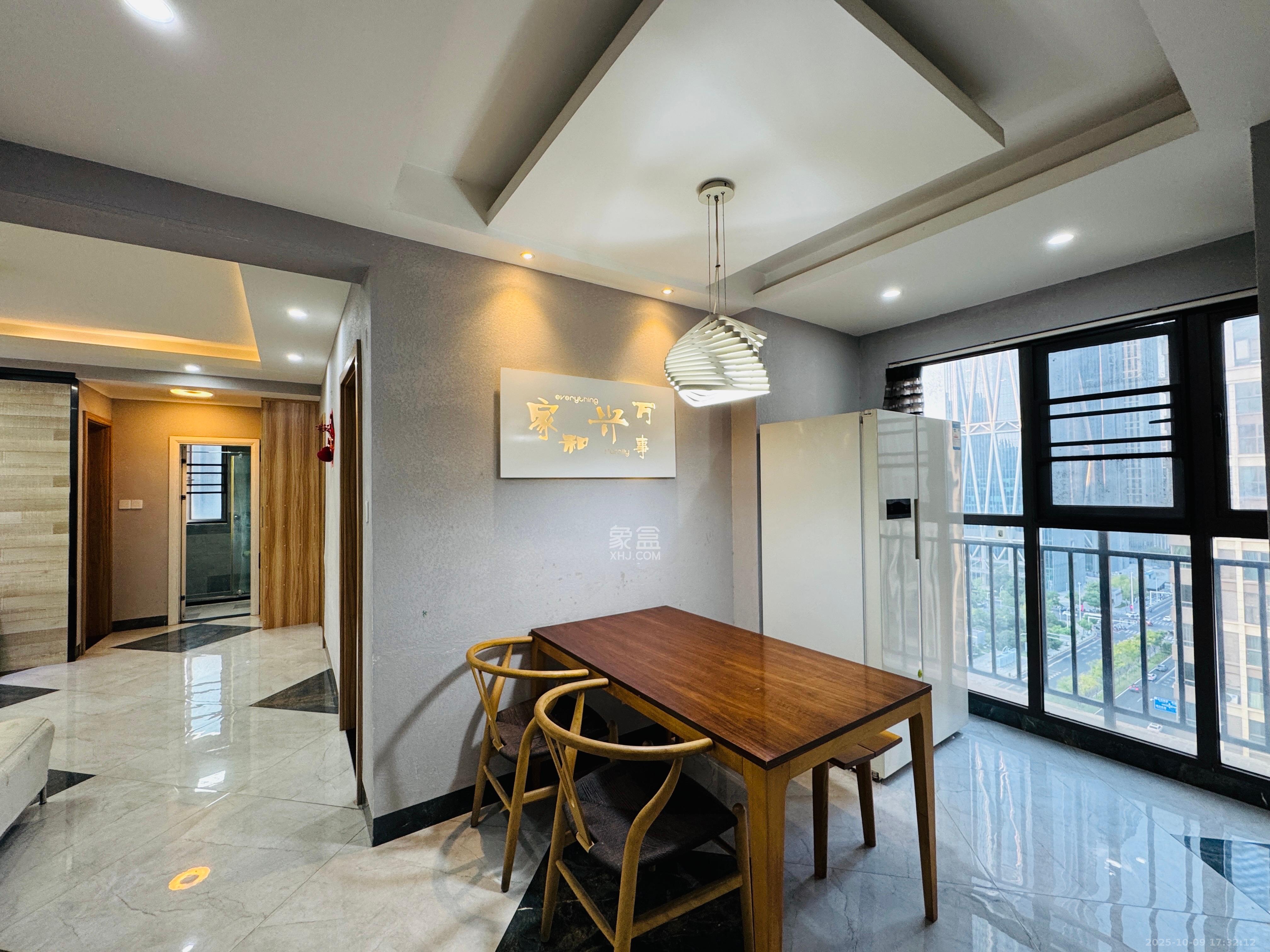 南山雍江汇(滨江国际新城) 3室2厅1卫 3500.0元/月 南山雍江汇(滨江国际新城) 3室2厅1卫 3500.0元/月室内图