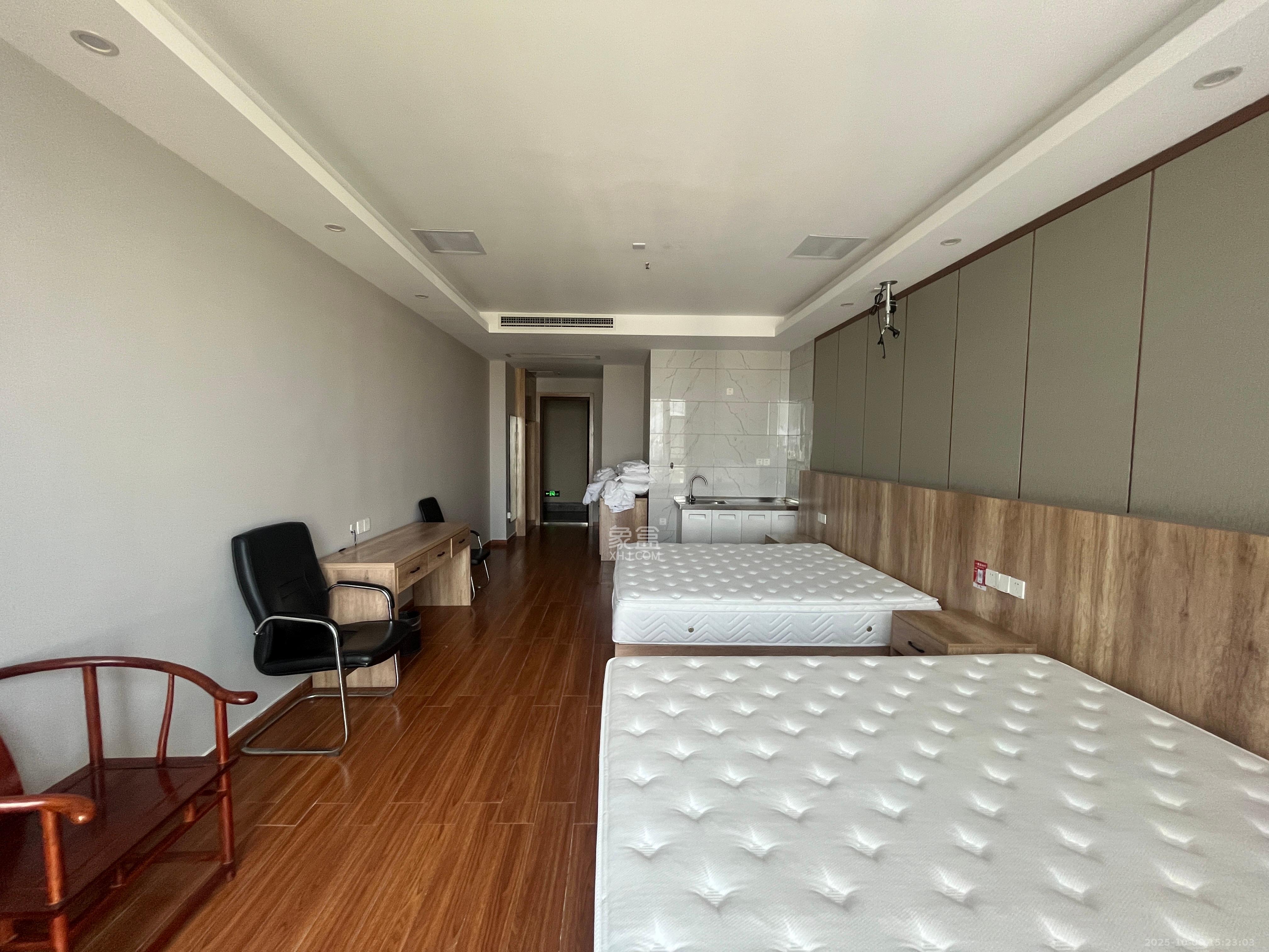 公园9号大都会  1室1厅1卫    1800.0元/月室内图