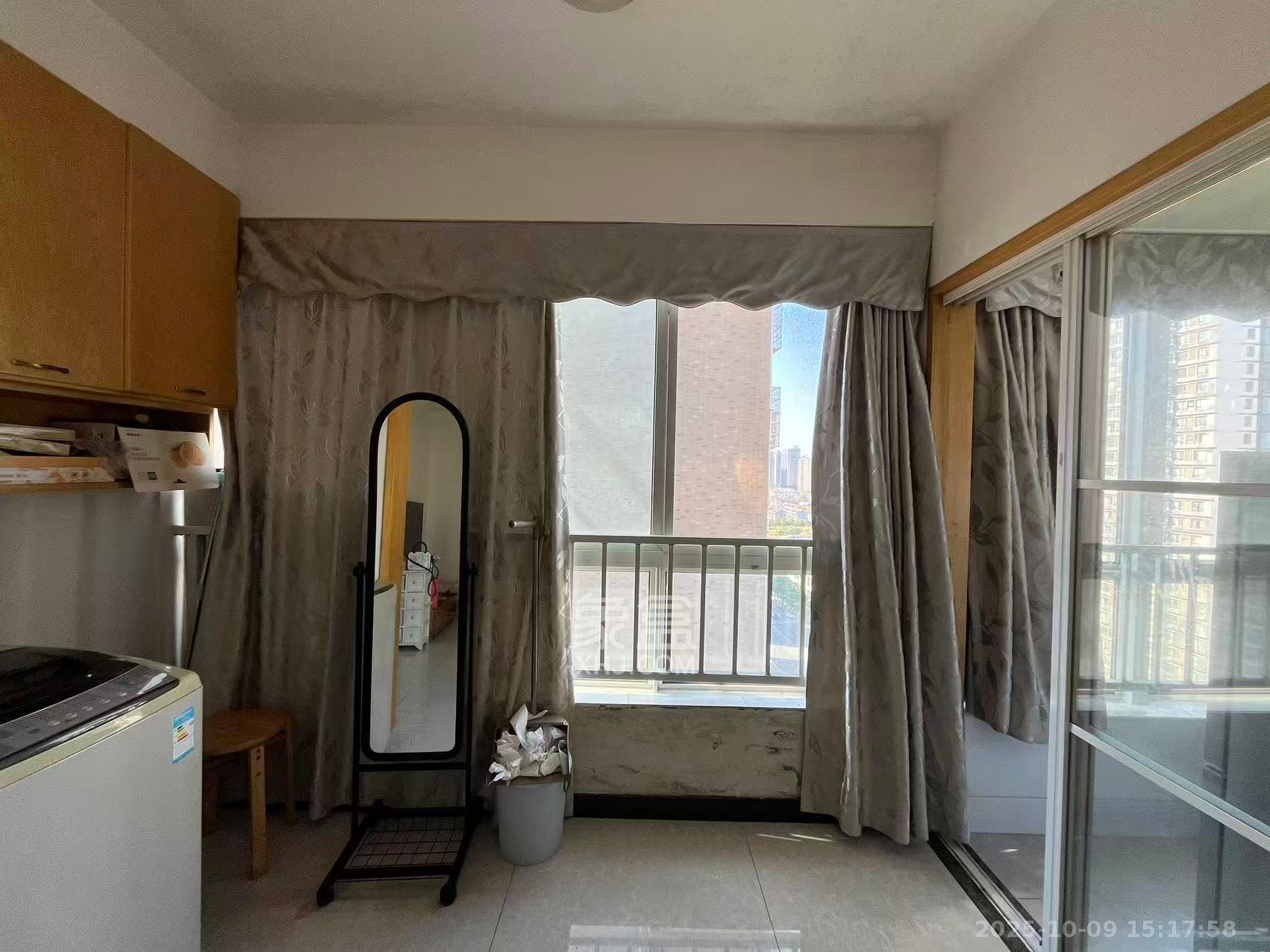 先锋东外滩  1室2厅2卫    1600.0元/月 先锋东外滩  1室2厅2卫    1600.0元/月室内图