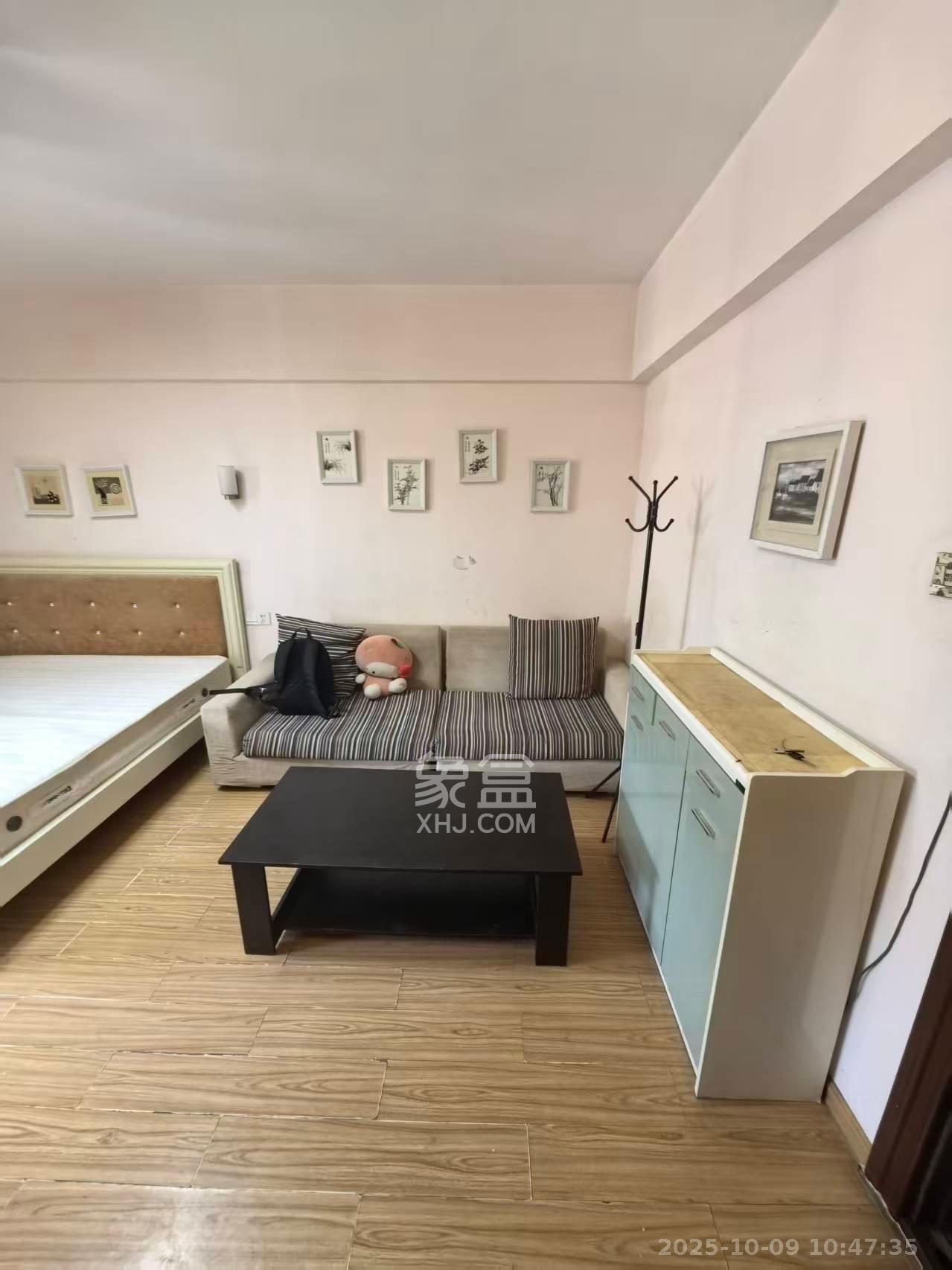 香颂国际  1室1厅1卫    1400.0元/月室内图