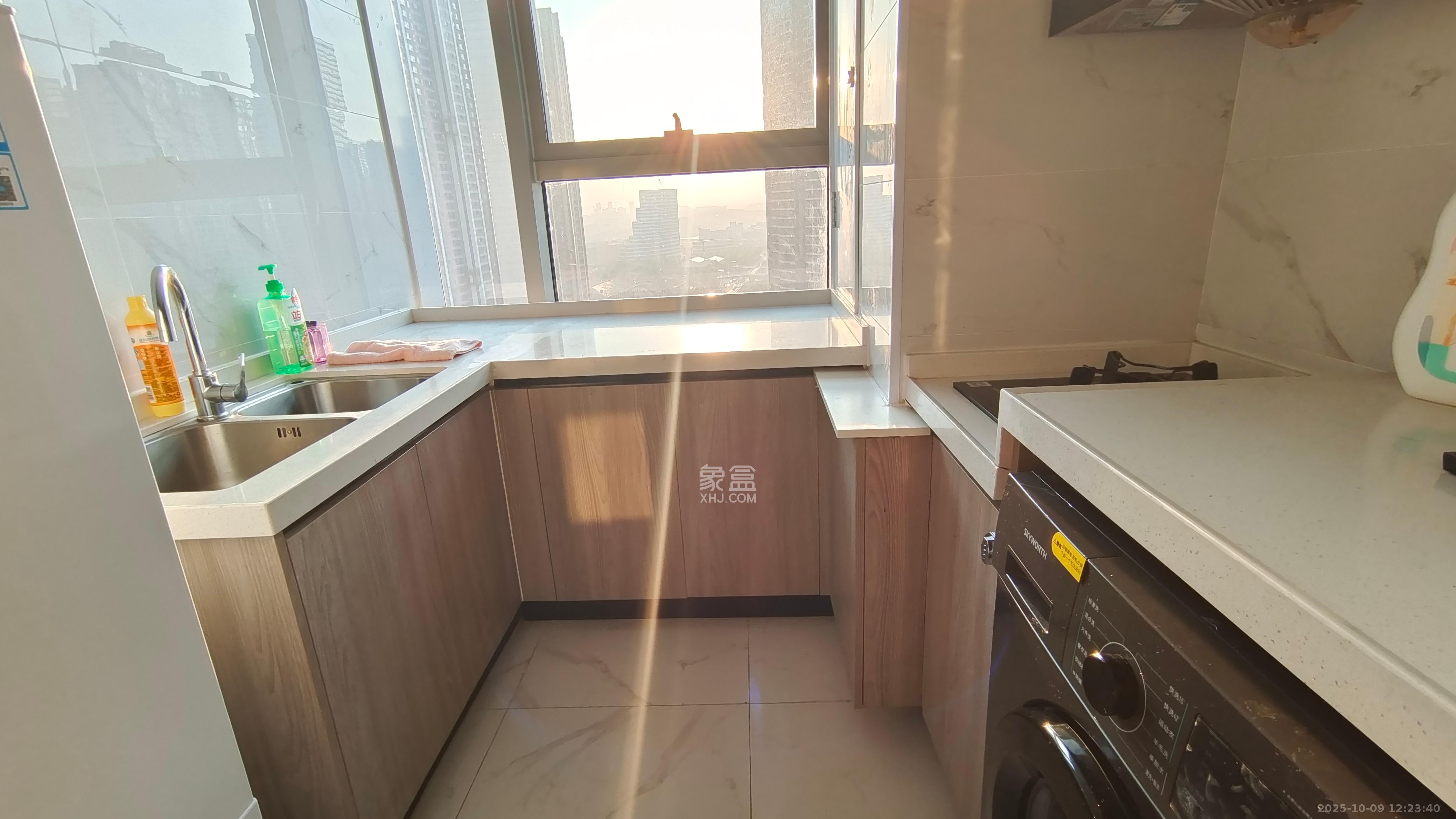 正荣梅溪紫阙台 3室2厅2卫 3800.0元/月 正荣梅溪紫阙台 3室2厅2卫 3800.0元/月室内图