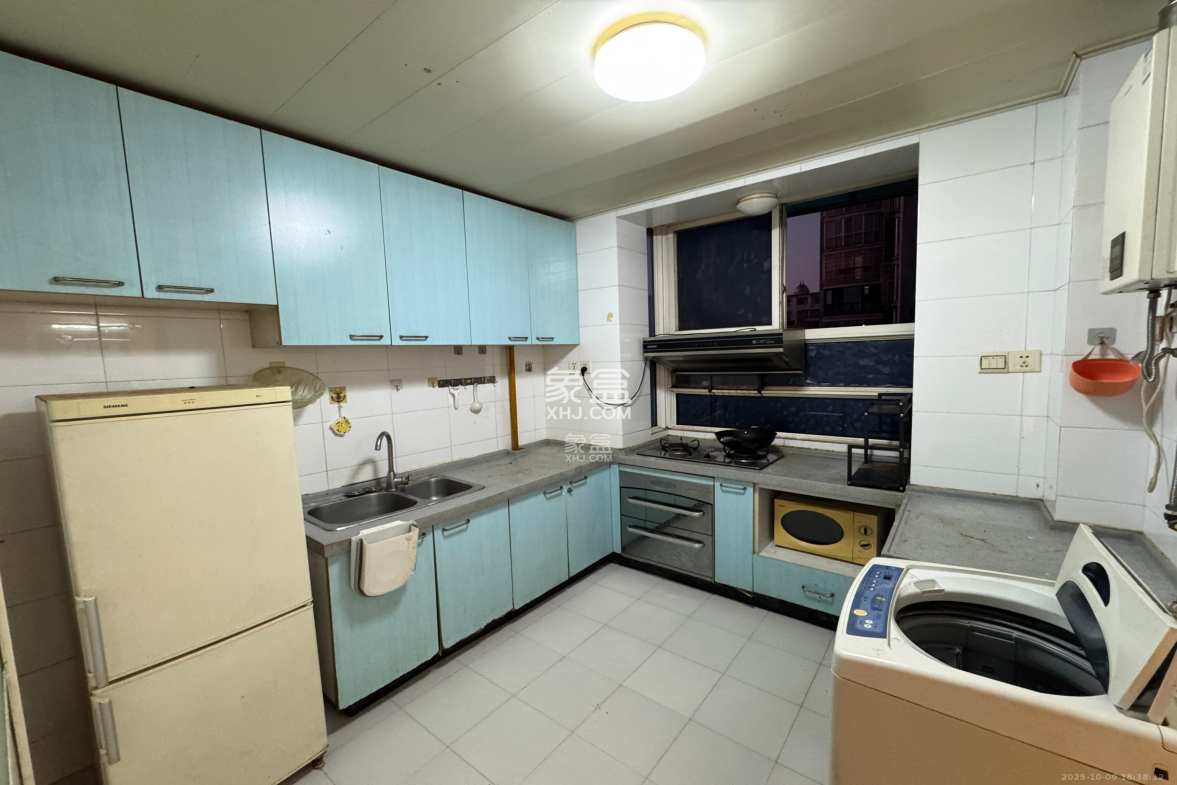 荷花园电信宿舍(天辰荷花苑) 2室2厅1卫 1650.0元/月 荷花园电信宿舍(天辰荷花苑) 2室2厅1卫 1650.0元/月室内图