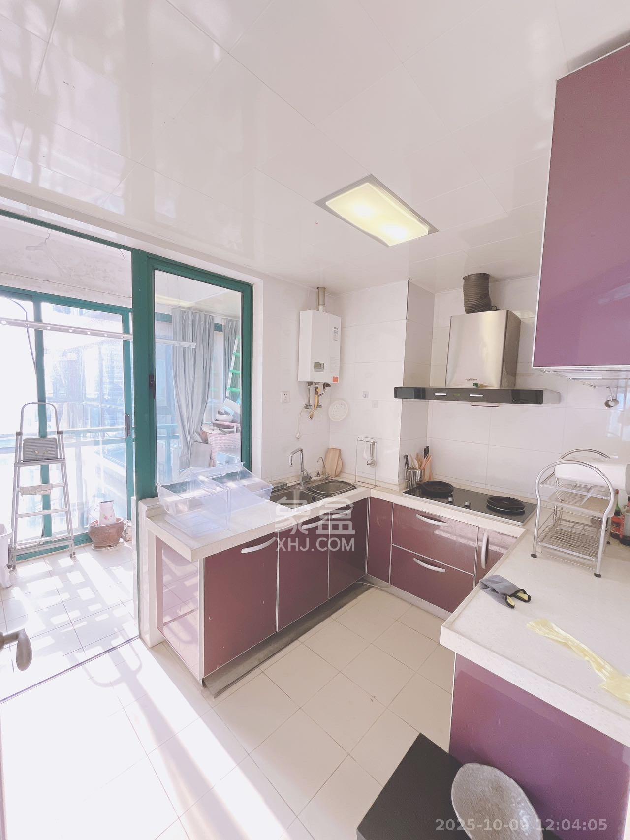 滨江金座  3室2厅2卫    3500.0元/月 滨江金座  3室2厅2卫    3500.0元/月室内图